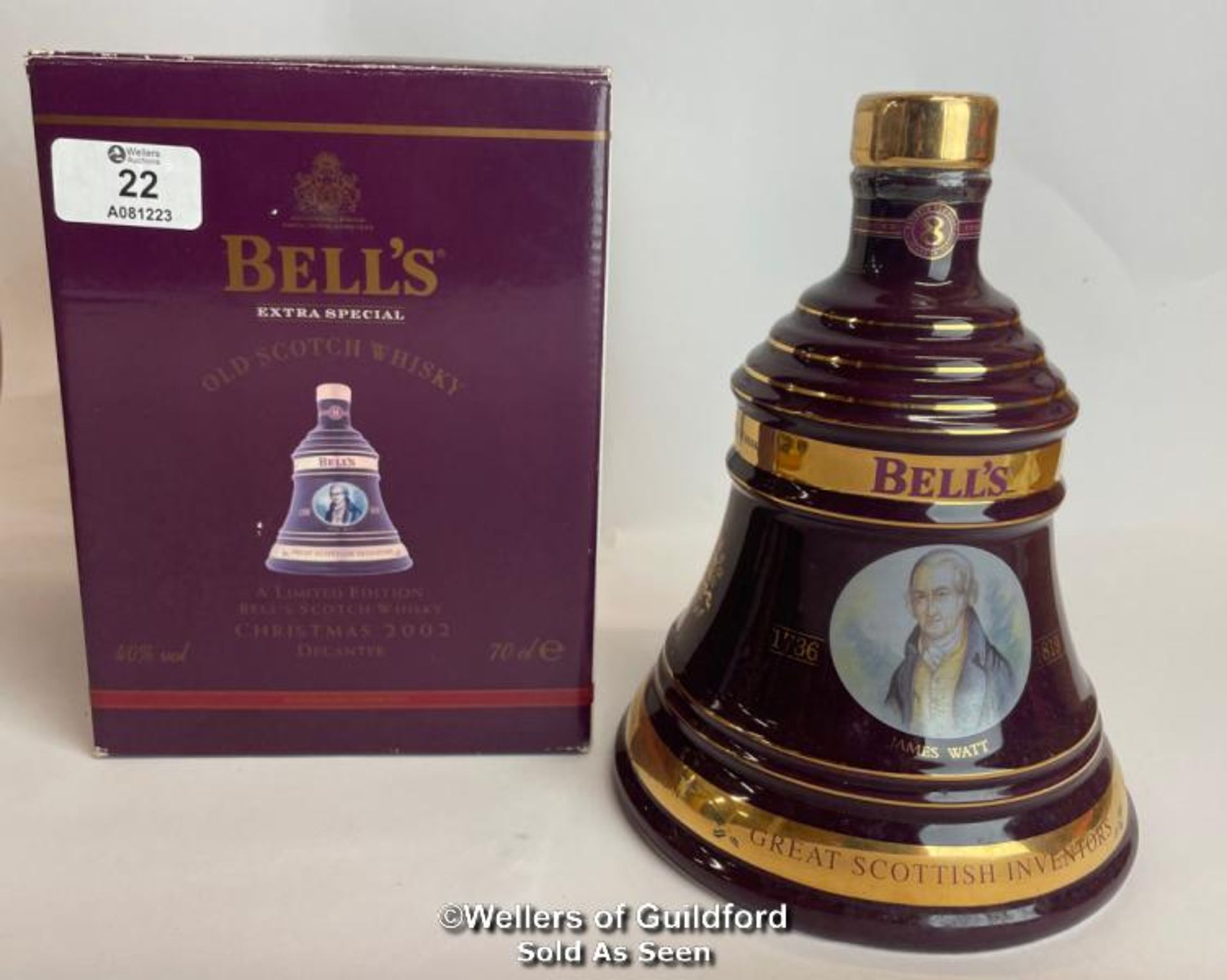 Bell's 2002 Old Scotch Whisky Limited Edition Christmas Decanter, Aged 8 Years, Brand New and Boxed, - Image 2 of 8