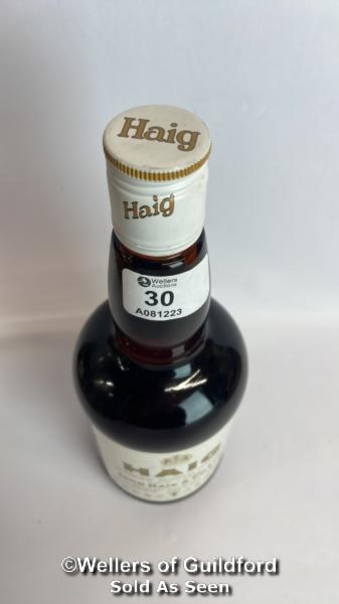 Haig Blended Scotch Whisky Gold Label, 70 Proof, 75.7cl / Please see images for fill level and - Image 6 of 10