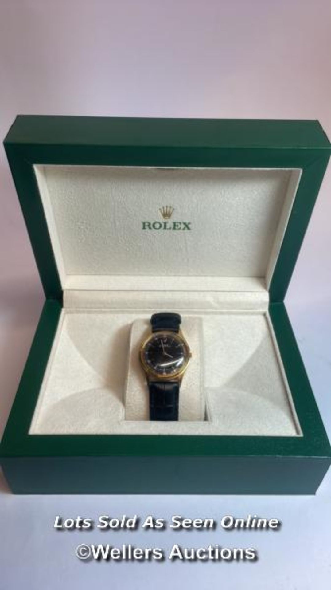 Rolex dial and movement cal 1400, re-cased into a gents wristwatch and comes presented in a - Bild 13 aus 18