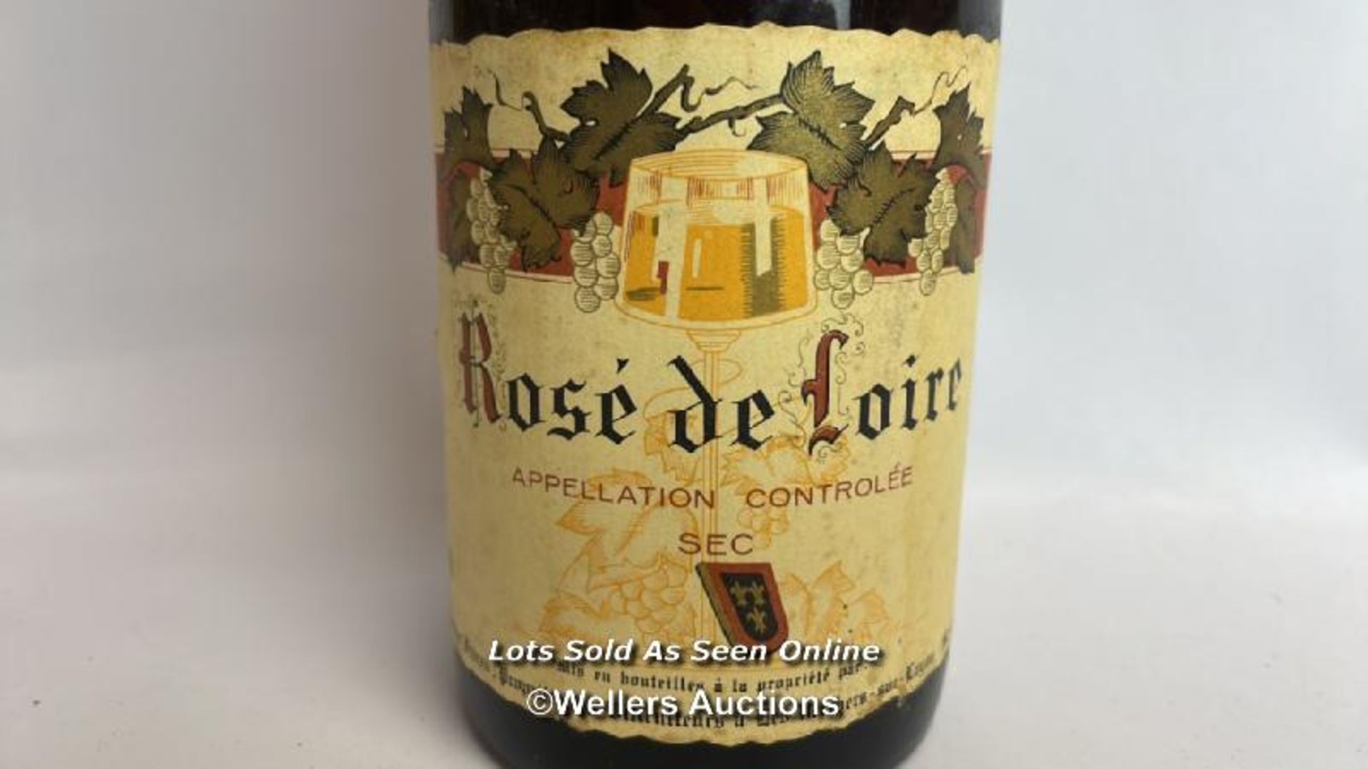 1974 Rose De Loire, 73cl, No vol indicated / Please see images for fill level and general condition. - Image 2 of 7