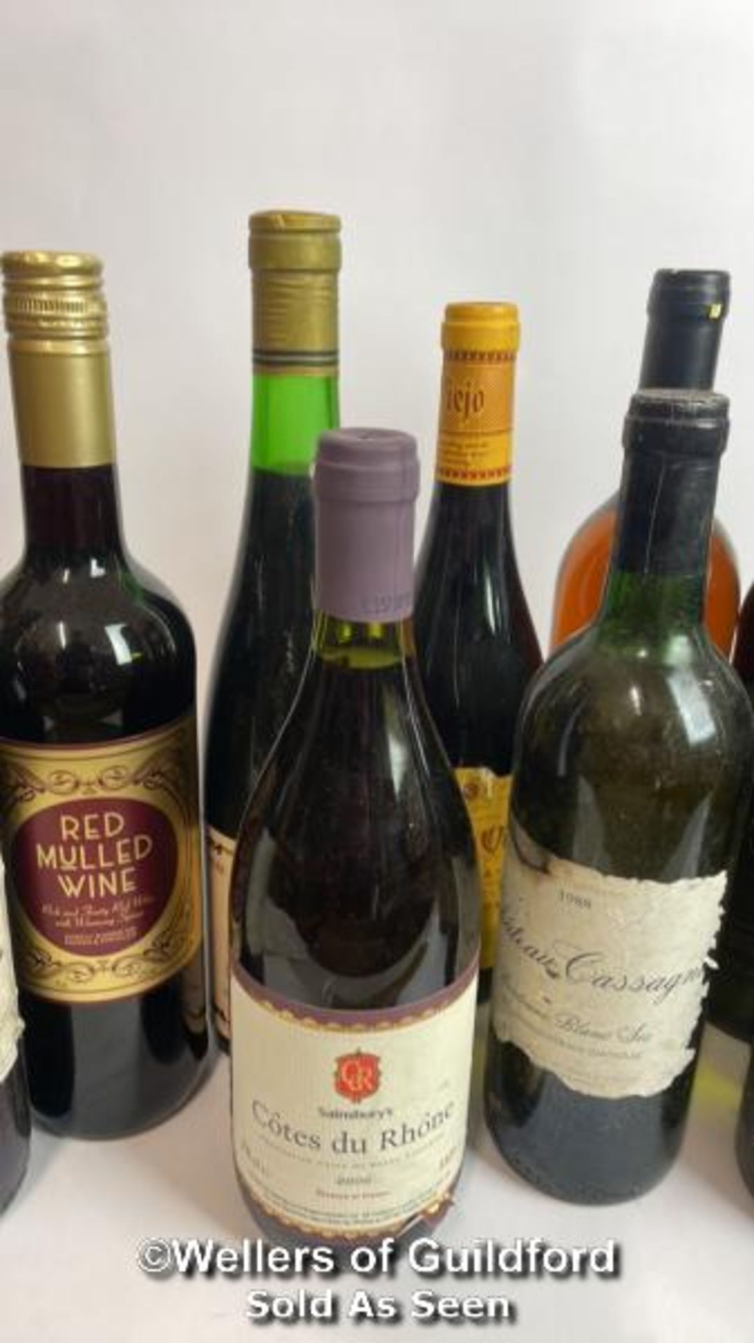 Twelve assorted bottles inc. Campo Viejo, Red Mulled Wie, 1994 Wolf Blass Yellow Label and more / - Image 4 of 6