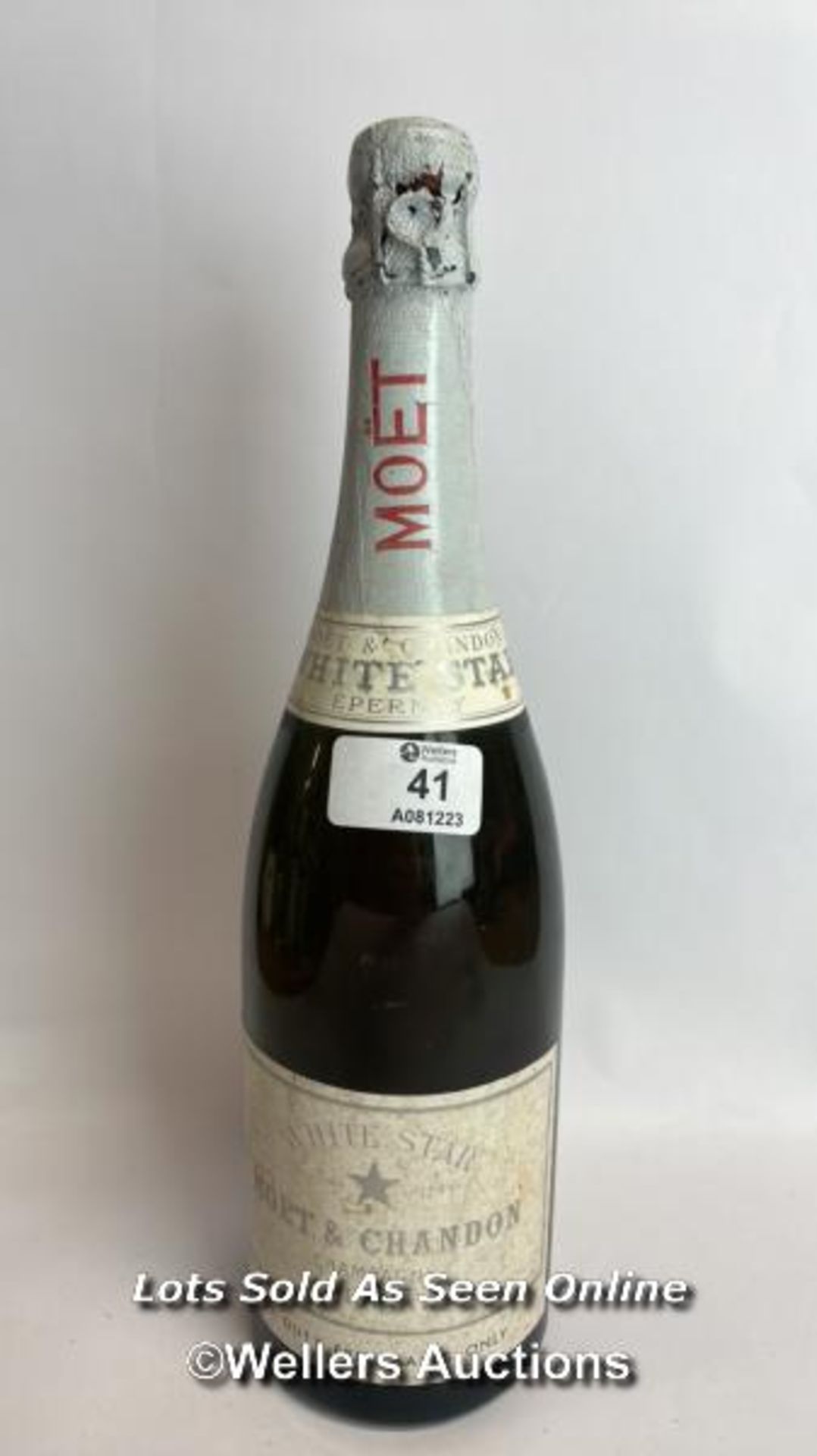 White Star Moet & Chandon Champagne Epernay, 75cl, NM3342272 / Please see images for fill level