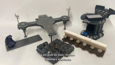 Dioramas for 3 3/4" figures including Carbon Freezing Chamber