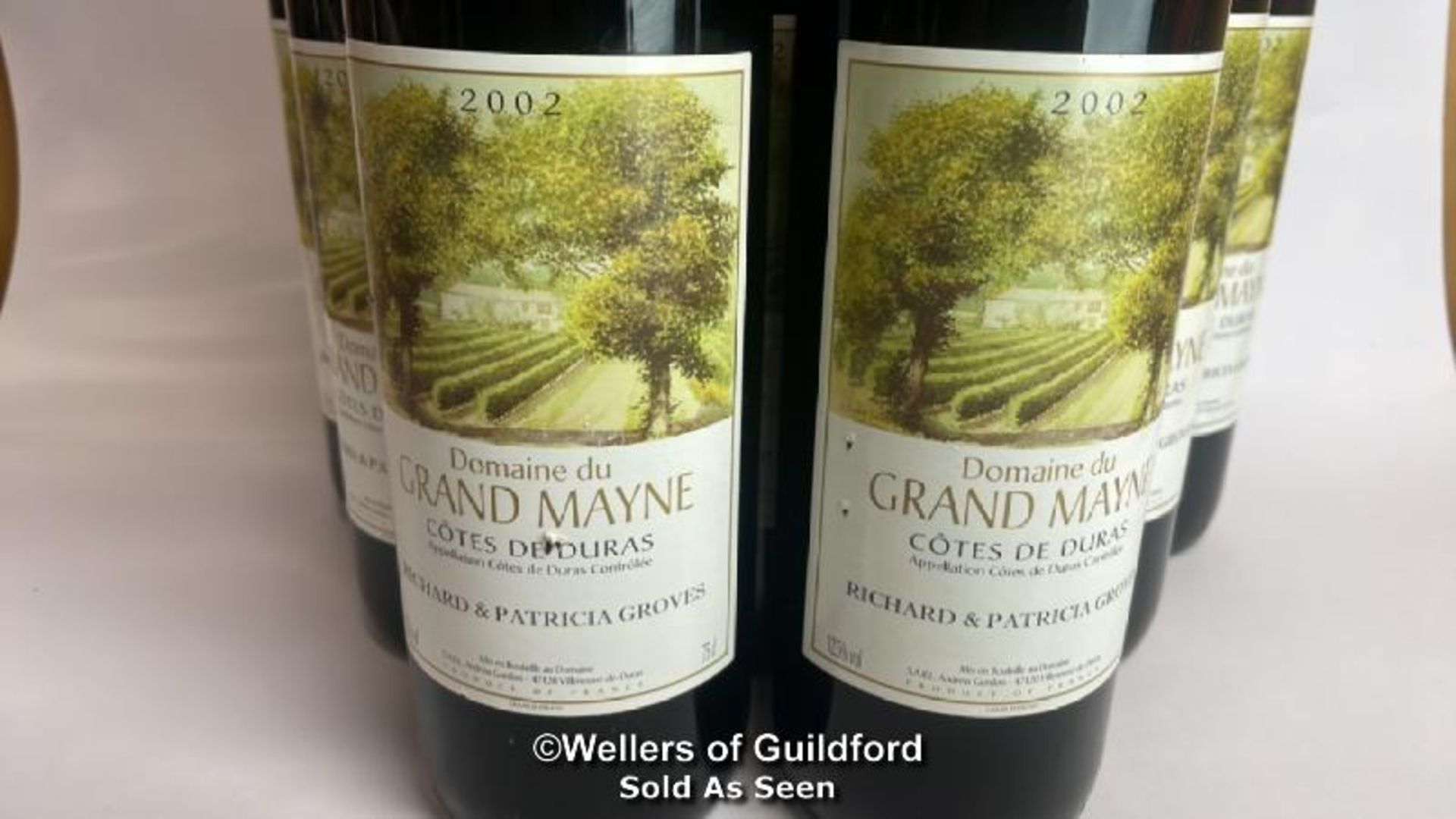 Nine bottles of 2002 Domaine Du Grande Mayne Cotes De Duras, Richard and Patricia Groves. 75cl, 12. - Image 4 of 8