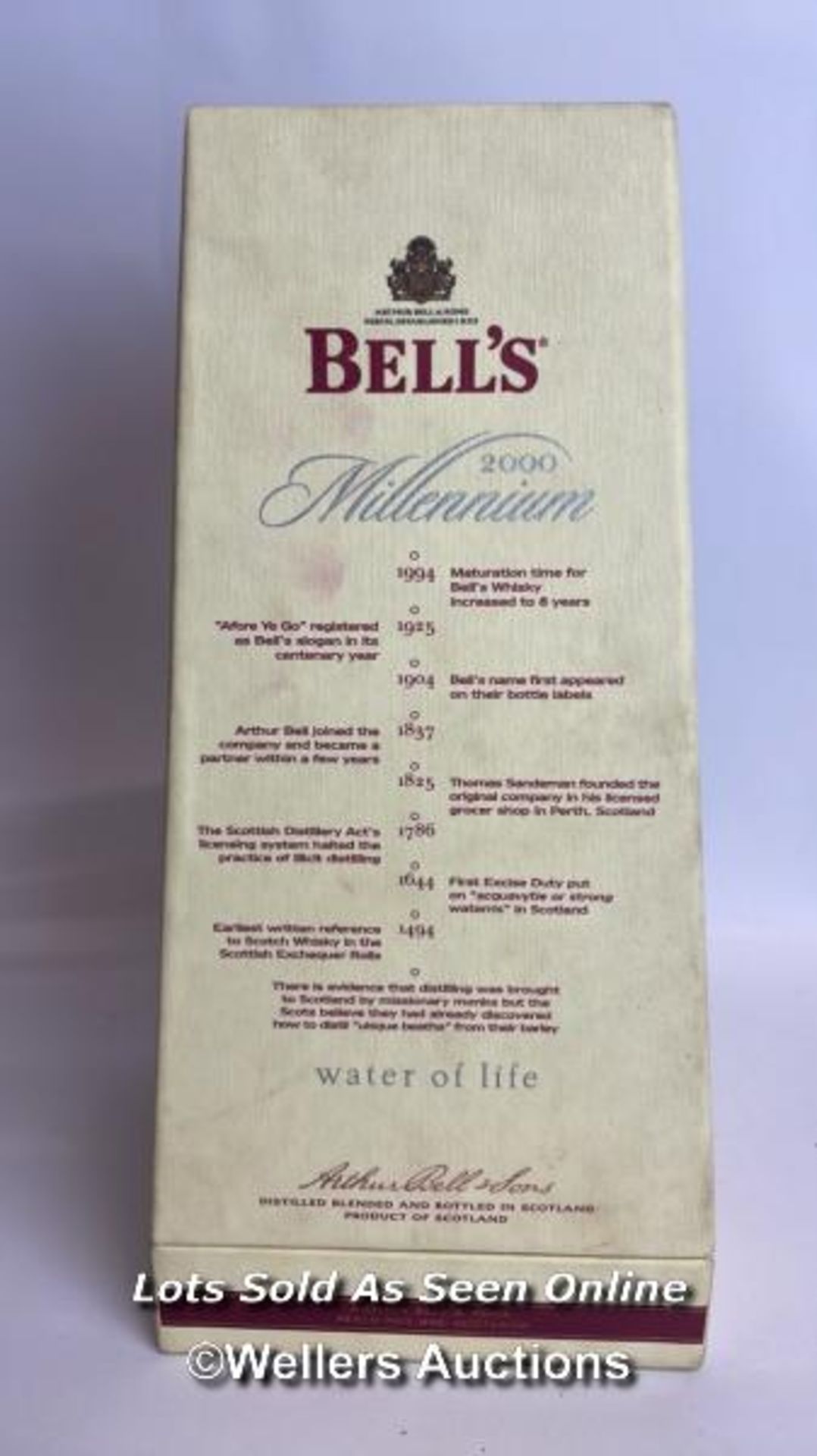 Bell's Extra Special 2000 Millenium Water of Life Whisky, Aged 8 Years, 70cl, 40% vol, In original - Image 7 of 10