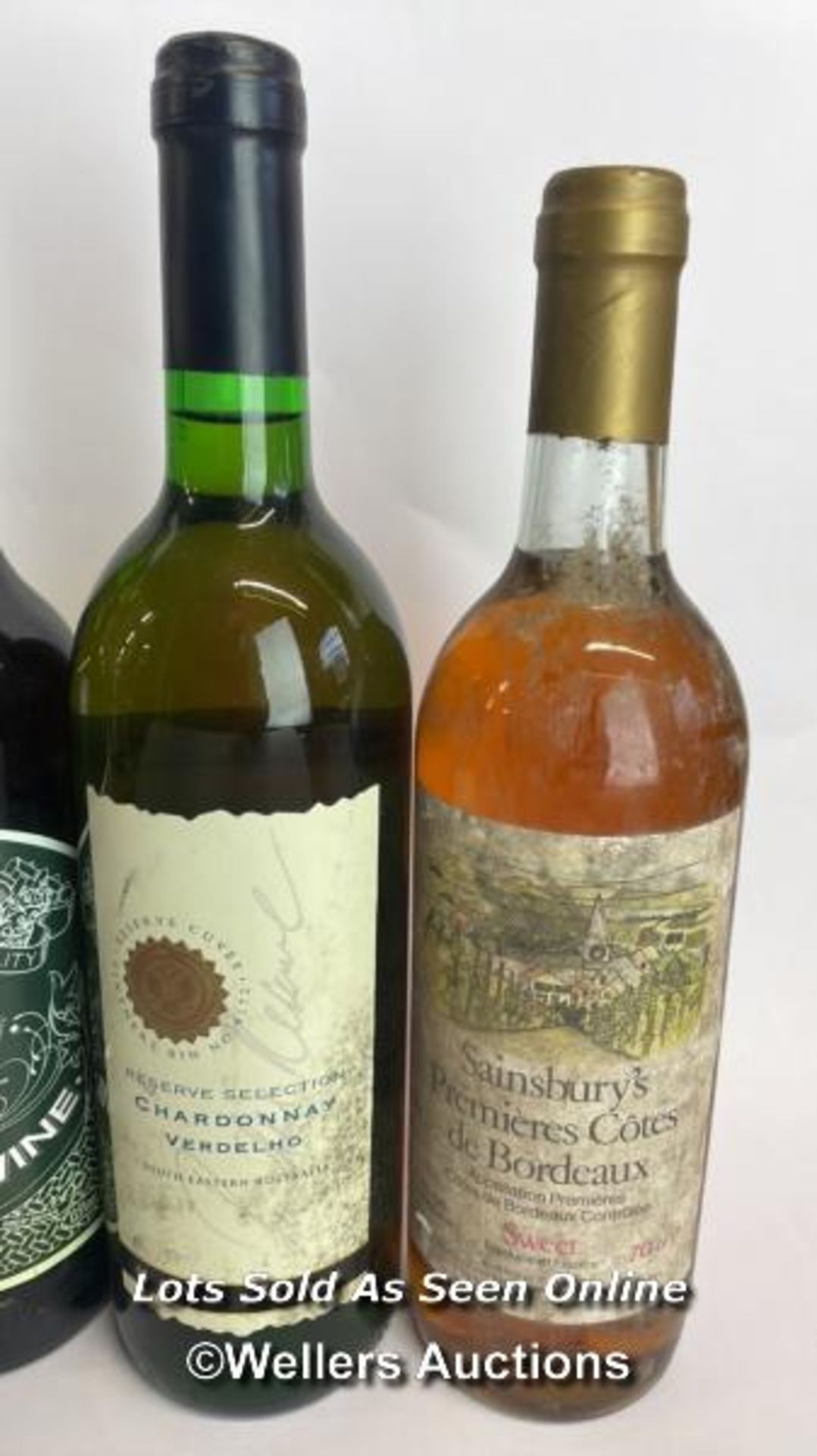 Five bottles of wine Inc. Green Traditional Ginger Wine, Ernest & Julio Gallo California White Wine, - Image 7 of 8