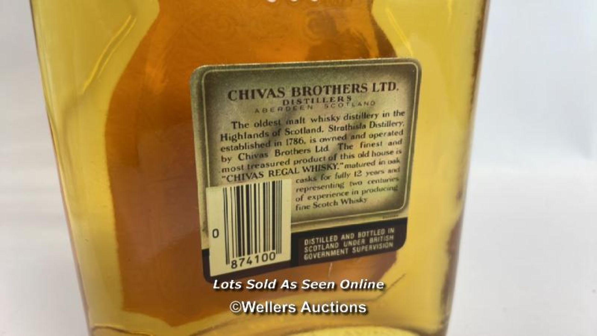 Chivas Regal Blended Scotch Whisky, Aged 12 Years, 50cl, 43% vol, In original box / Please see - Image 5 of 6