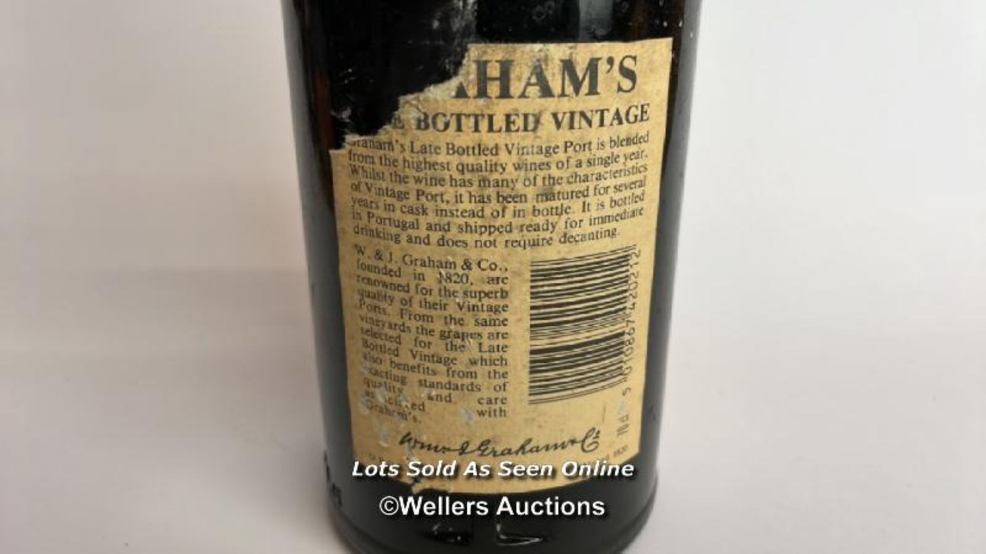 Graham's Late bottled vintage 1981 port, 70cl, 20% vol / Please see images for fill level and - Image 7 of 7