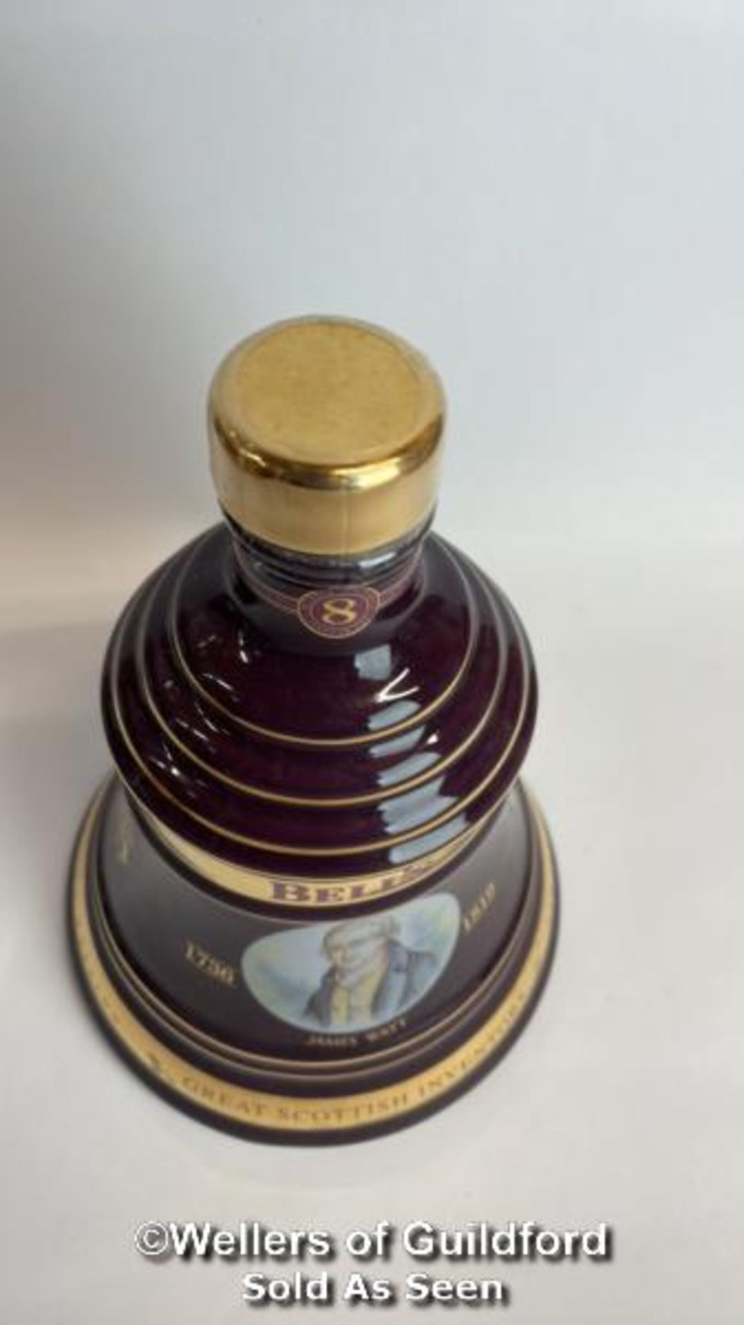 Bell's 2002 Old Scotch Whisky Limited Edition Christmas Decanter, Aged 8 Years, Brand New and Boxed, - Image 8 of 8