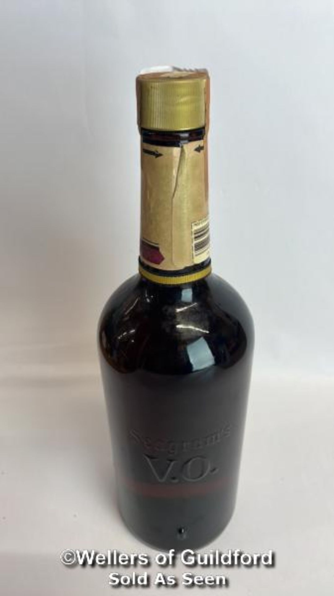 Seagrams V.O. Canadian Whisky, Aged 6 Years, Bottled in 1982, 1L, 43% vol / Please see images for - Image 10 of 12