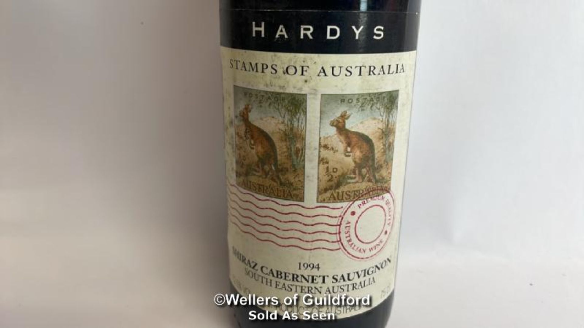 1994 Hardys Shiraz Cabernet Sauvignon "Stamps of Austalia', 75cl, 12.5% vol / Please see images - Image 4 of 8