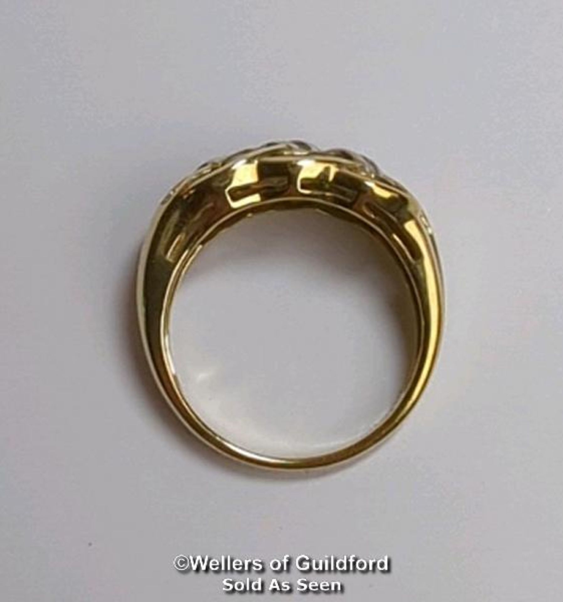 Diamond, sapphire, ruby and emerald knot ring in hallmarked 9ct gold. Diamond weight estimated as - Image 3 of 8