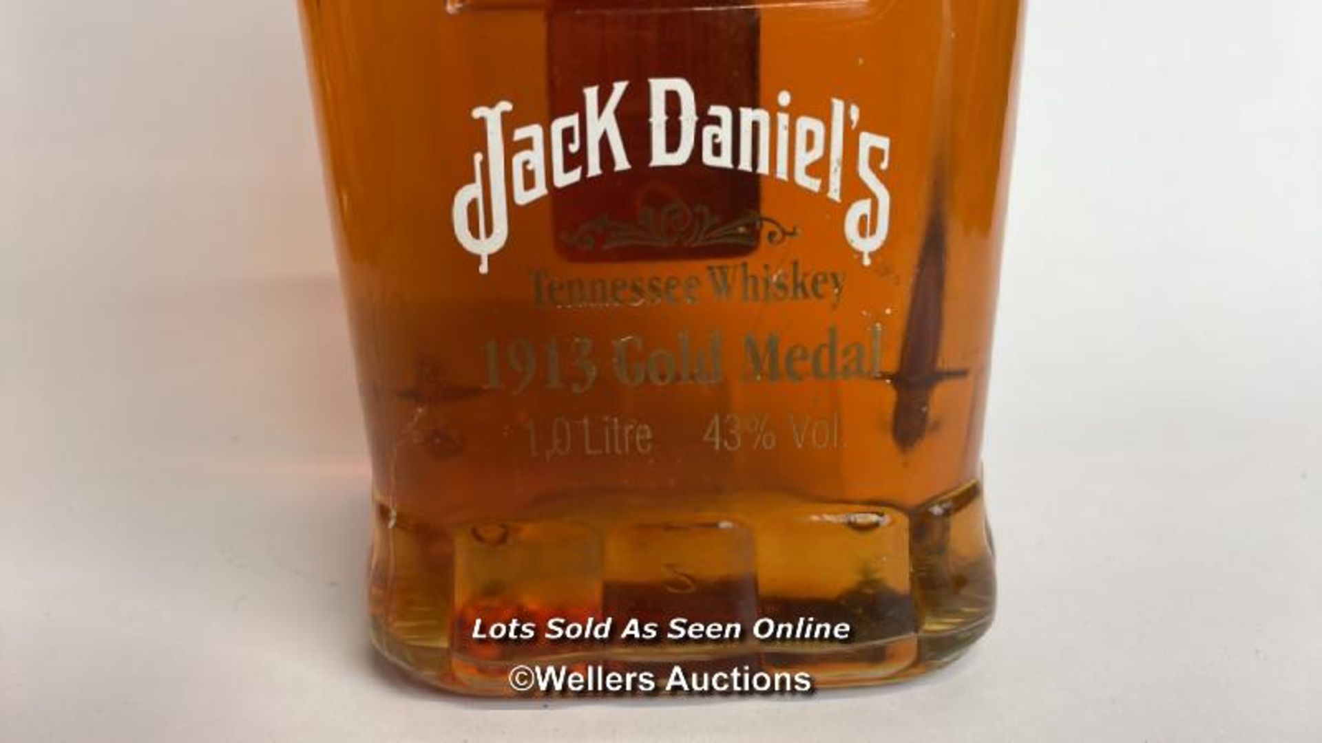 1913 Jack Daniels Tennesse Whiskey Gold Medal, 75cl, 43% vol / Please see images for fill level - Bild 2 aus 6