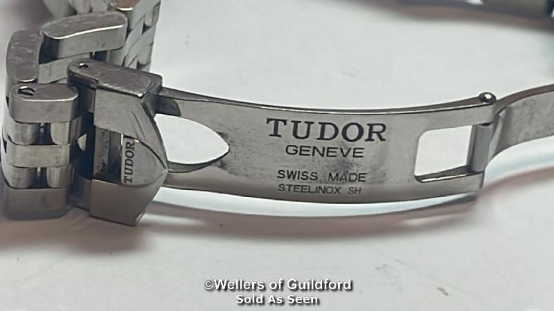 Tudor Geneve stainless steel wristwatch model M15000, 2.5cm dial with ten round brilliant cut - Image 10 of 12