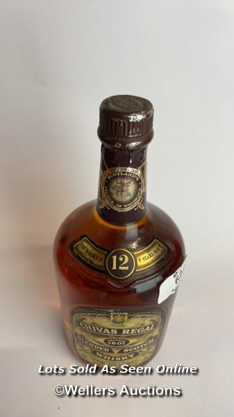 Chivas Regal Blended Scotch Whisky, Aged 12 years, 1L, 86 Proof / Please see images for fill level - Image 4 of 6