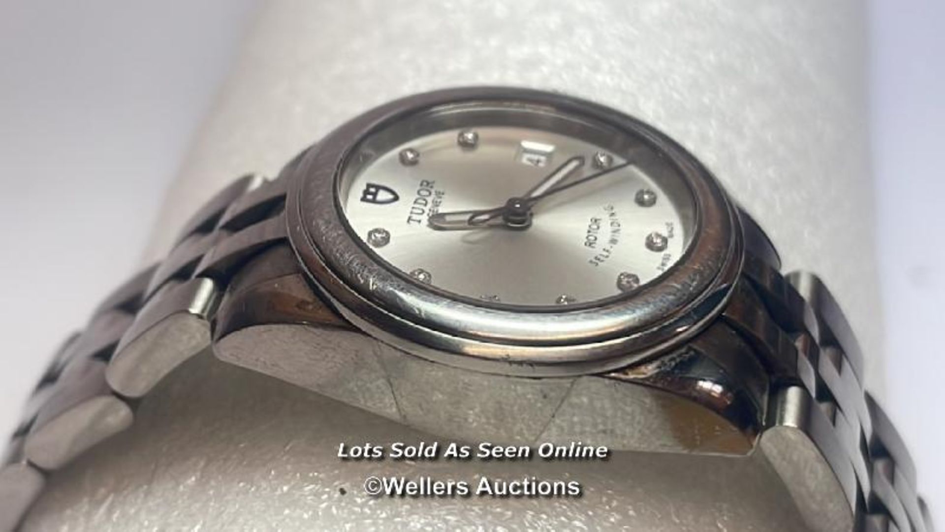 Tudor Geneve stainless steel wristwatch model M15000, 2.5cm dial with ten round brilliant cut - Image 5 of 12