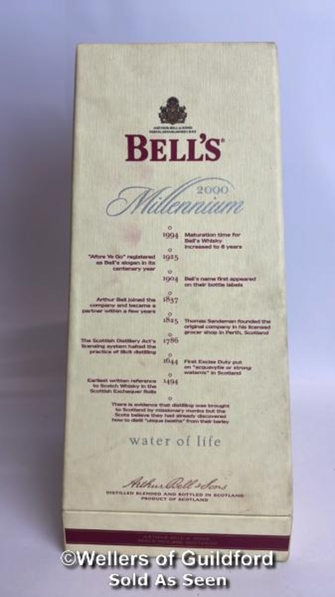 Bell's Extra Special 2000 Millenium Water of Life Whisky, Aged 8 Years, 70cl, 40% vol, In original - Image 8 of 10