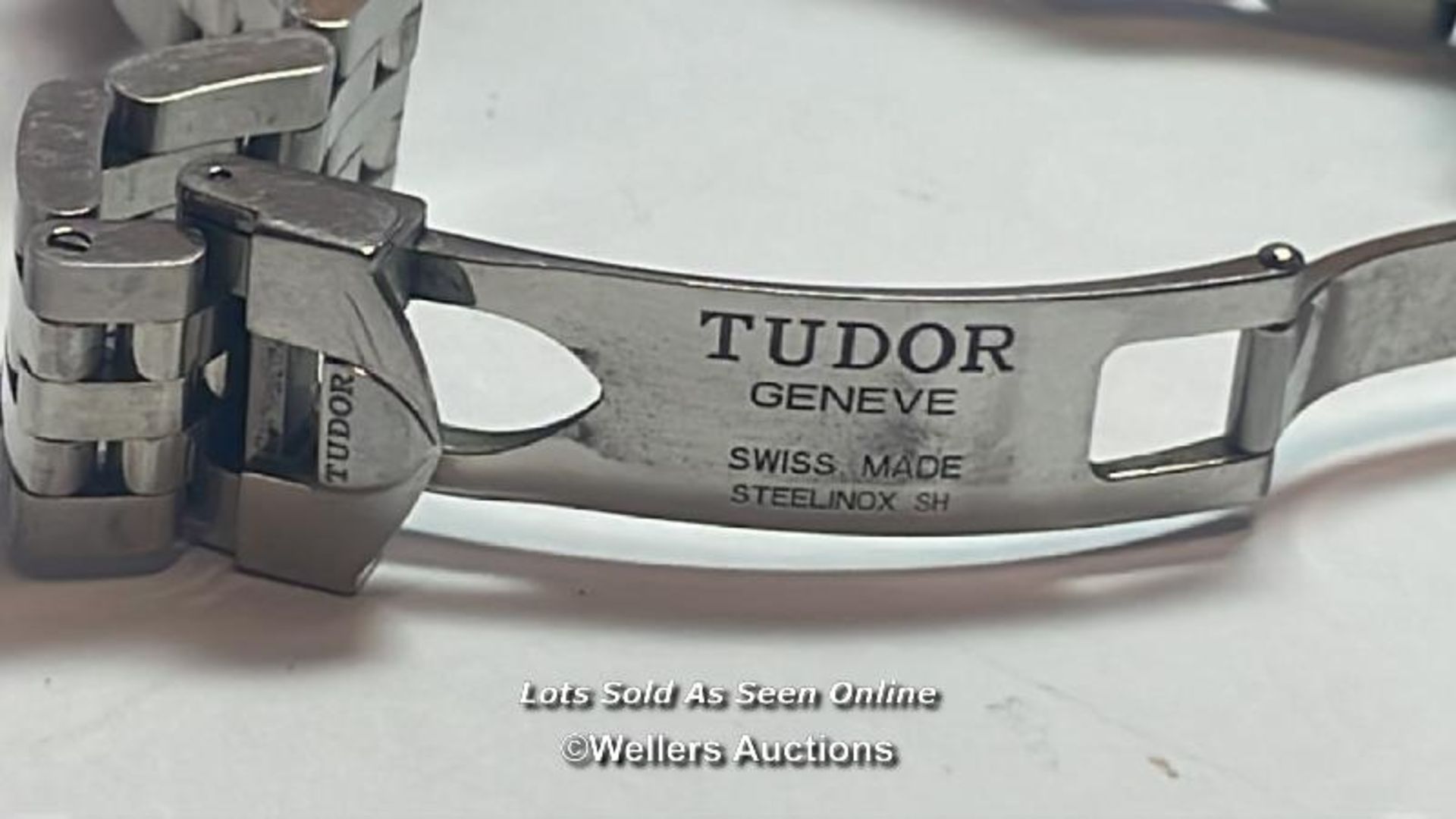 Tudor Geneve stainless steel wristwatch model M15000, 2.5cm dial with ten round brilliant cut - Image 9 of 12