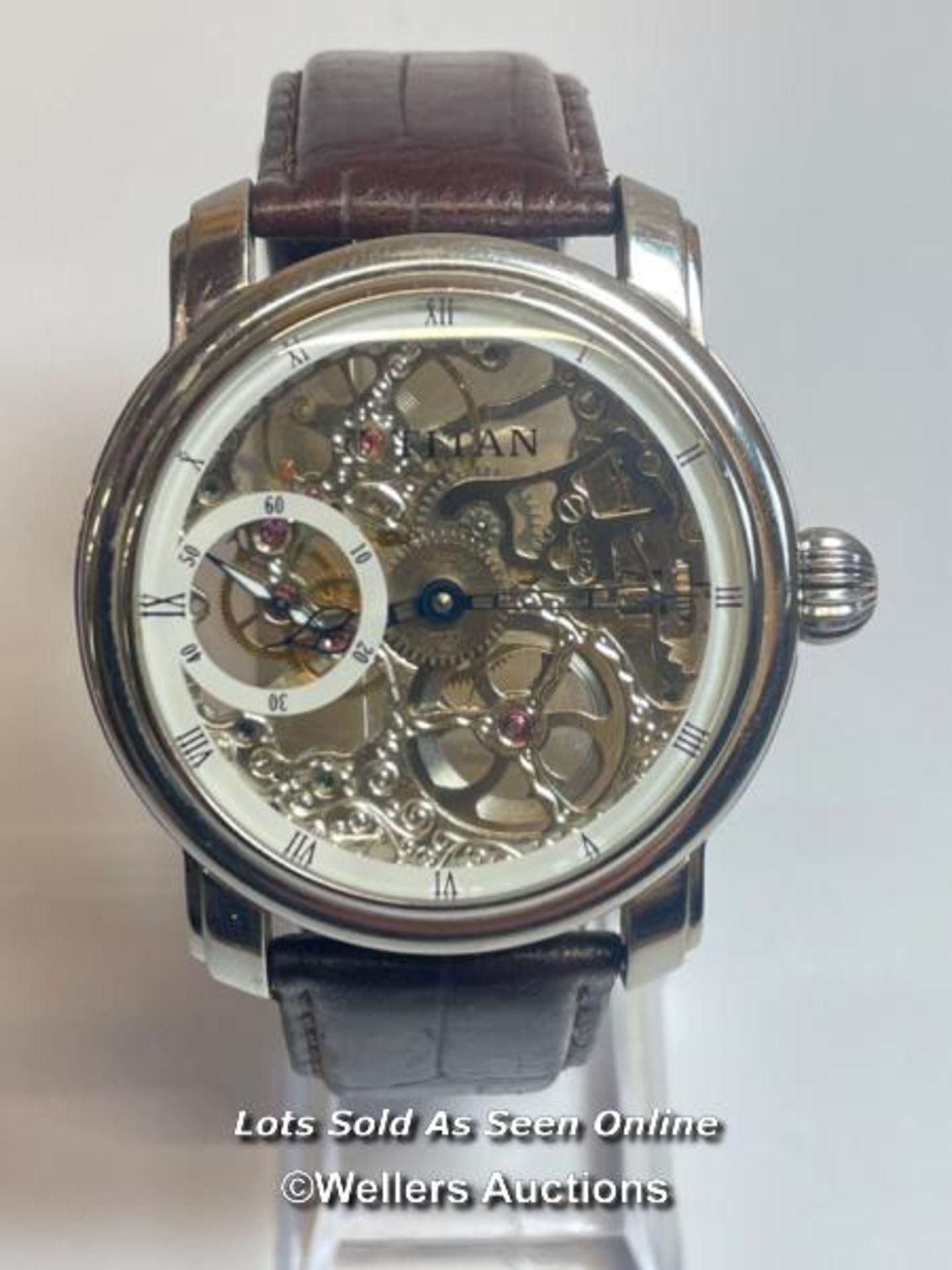 Titan stainless steel mechanical wristwatch no. 9277SAA, 5cm diameter