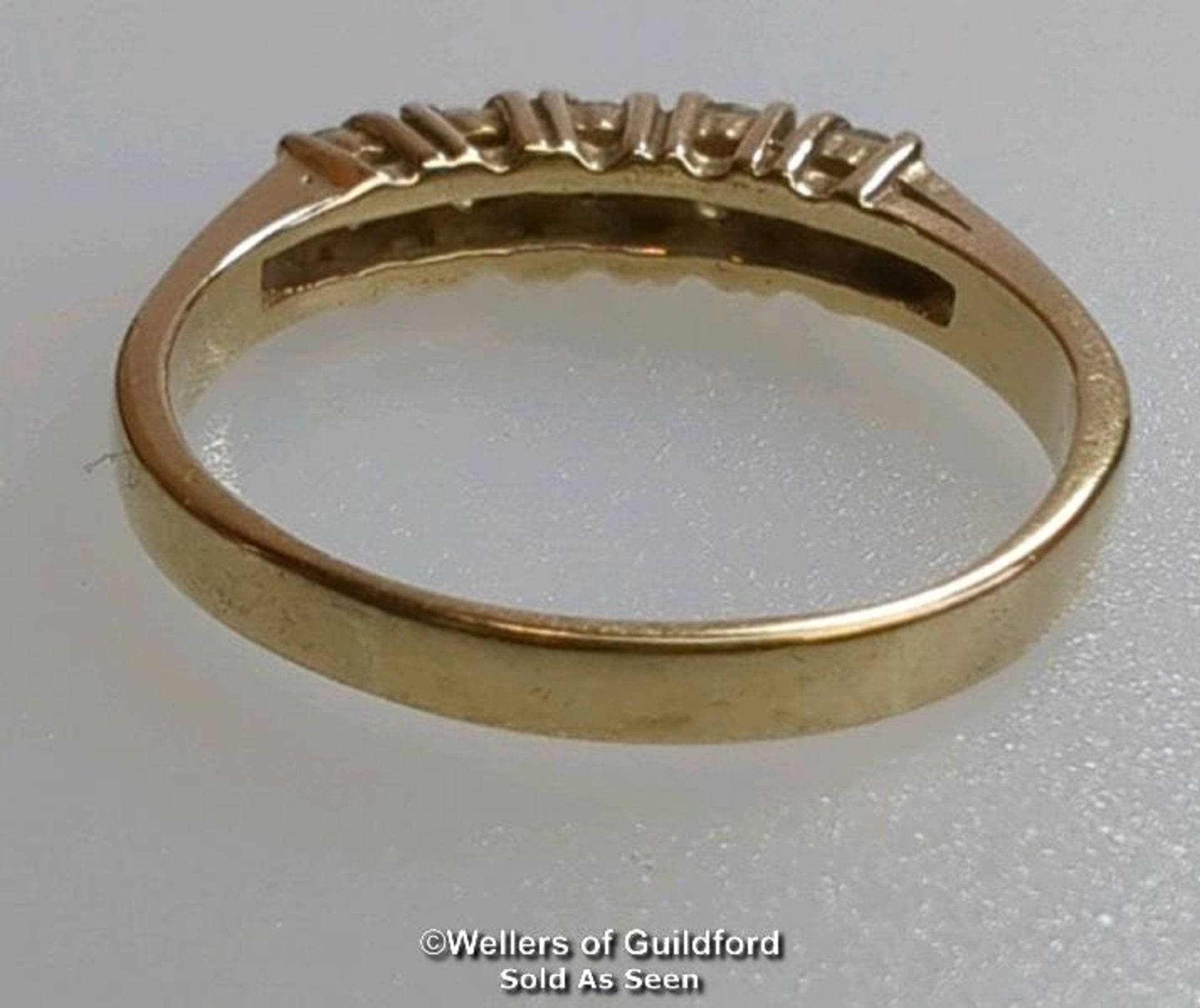 Five stone cubic zirconia ring in hallmarked 9ct gold. Diameter of stones 3.2mm. Ring size R1/2. - Image 6 of 6