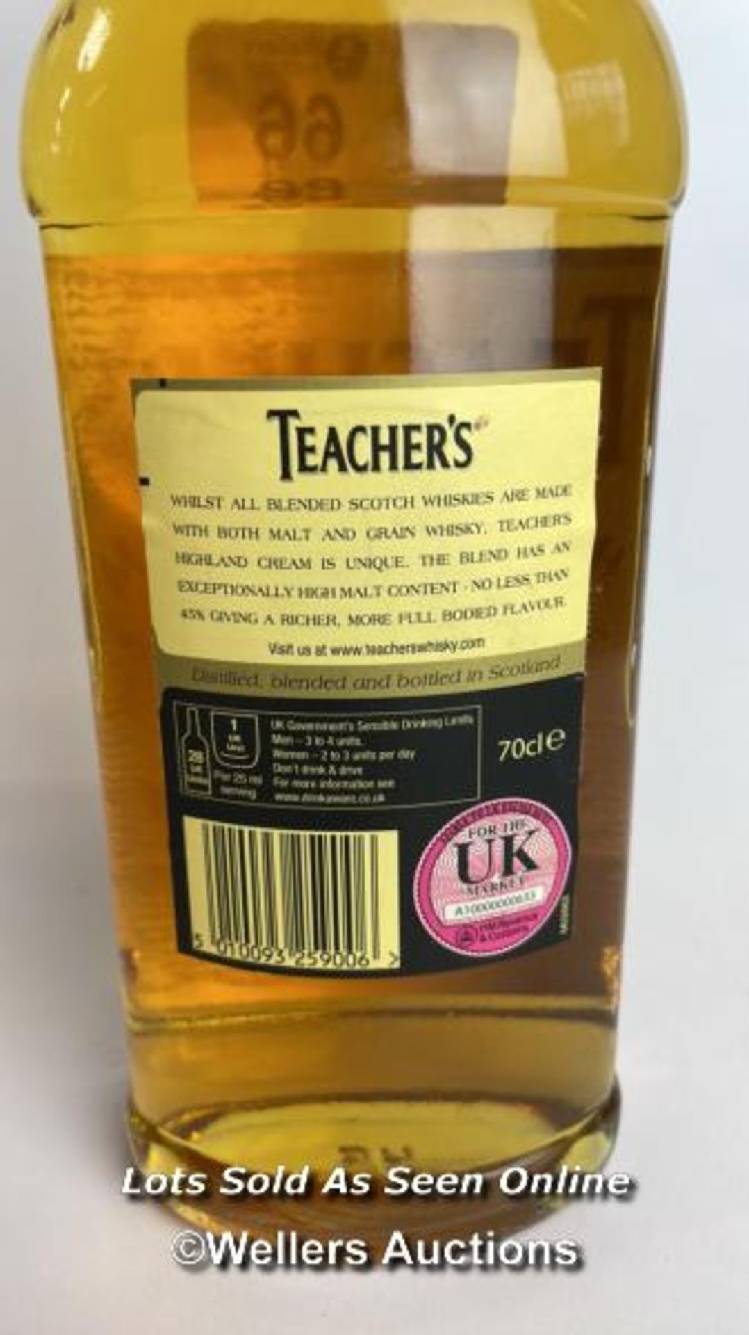 Teachers Highland Cream Scotch Whisky, 70cl, 43% vol / Please see images for fill level and - Image 5 of 5