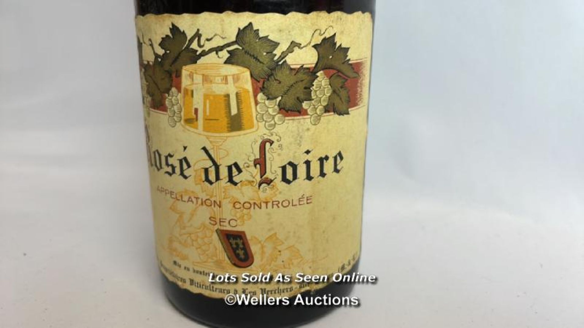 1974 Rose De Loire, 73cl, No vol indicated / Please see images for fill level and general condition. - Image 4 of 7
