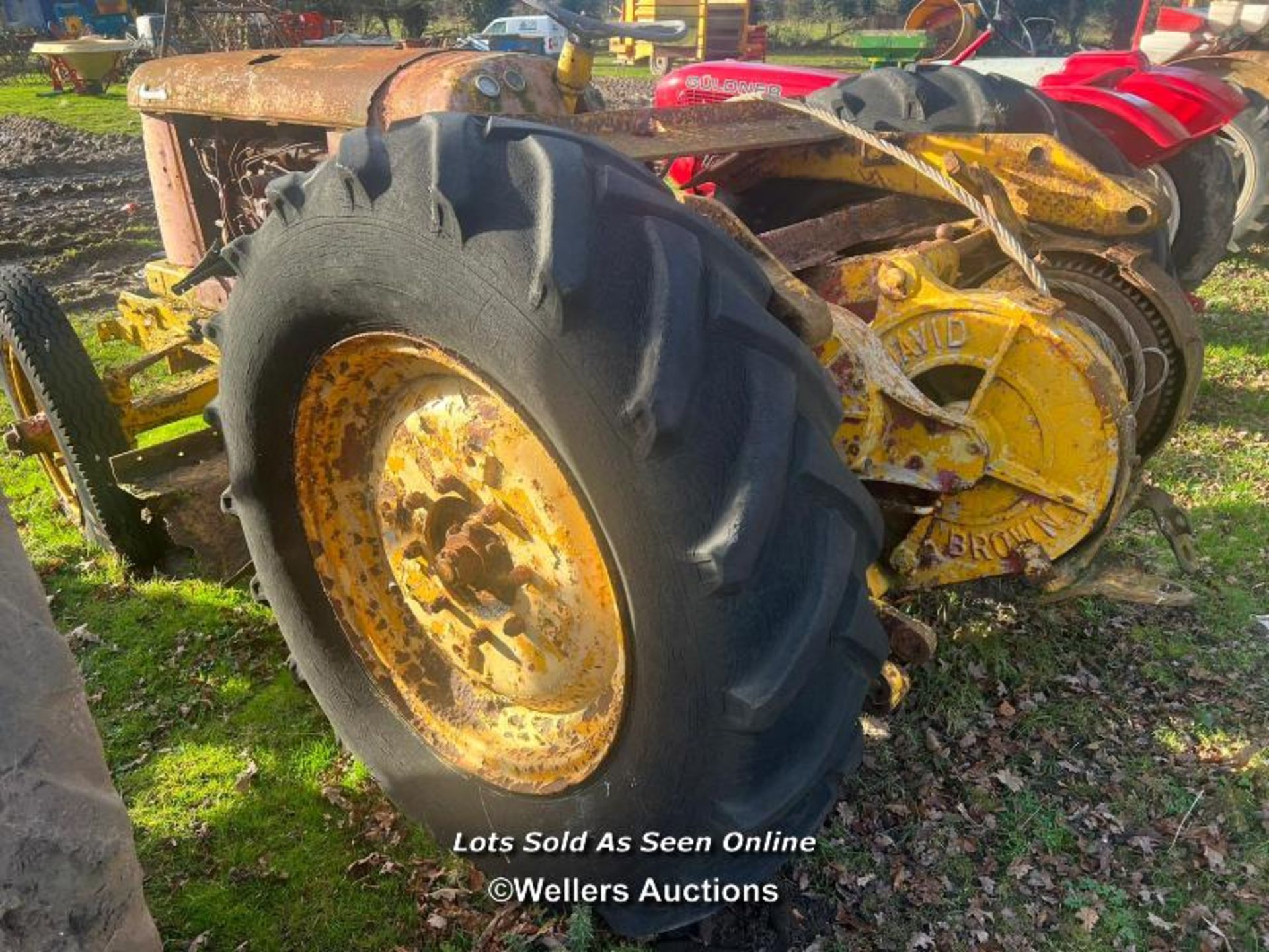 DAVID BROWN FRESHERMAN/TUG MASTER TRACTOR, WITH DAVID BROWN WINCH, BARN FIND, NO PAPERWORK / ITEM L - Image 2 of 2
