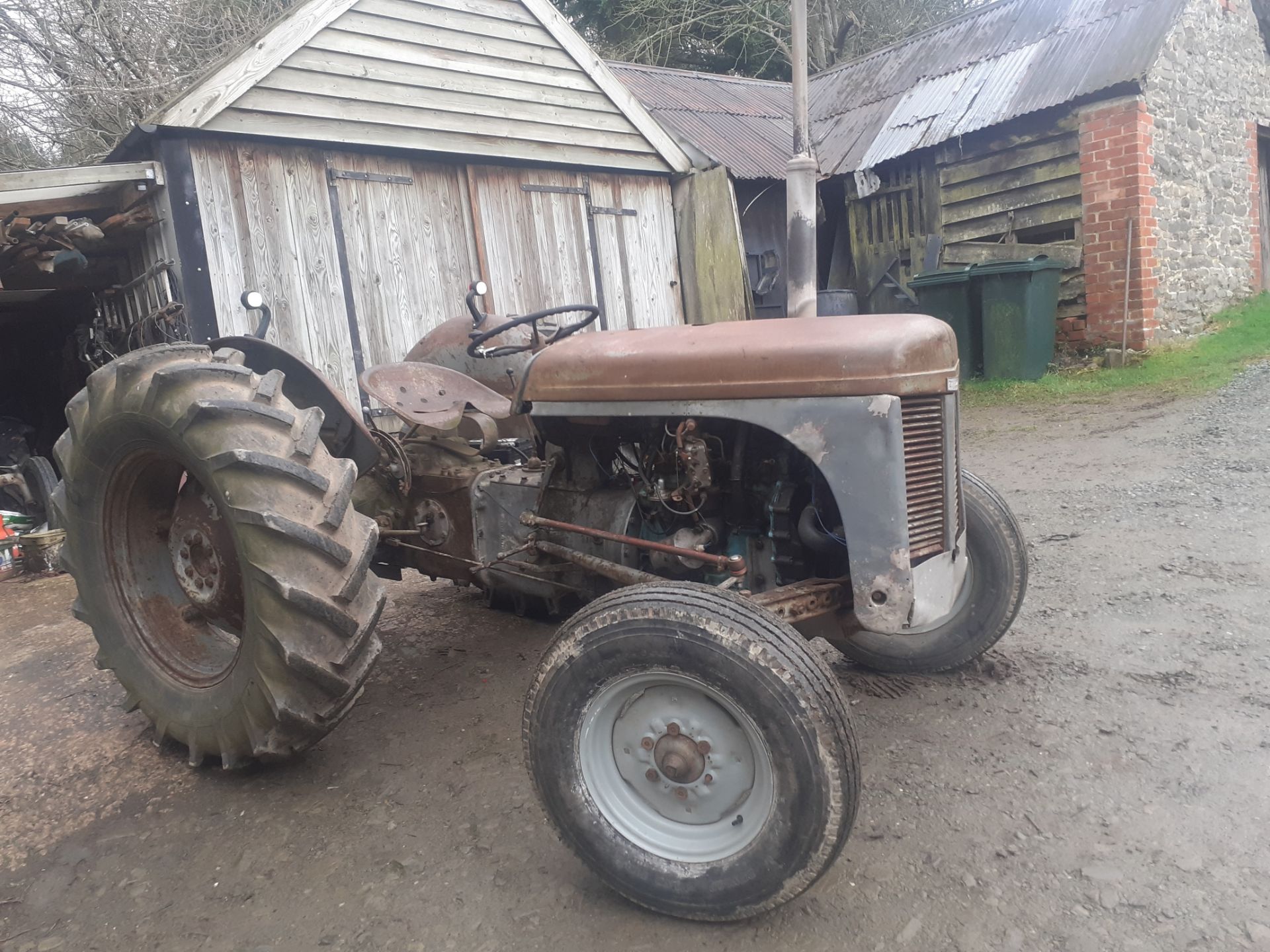 1949 FERGUSON TEA 20 TRACTOR - Image 2 of 3