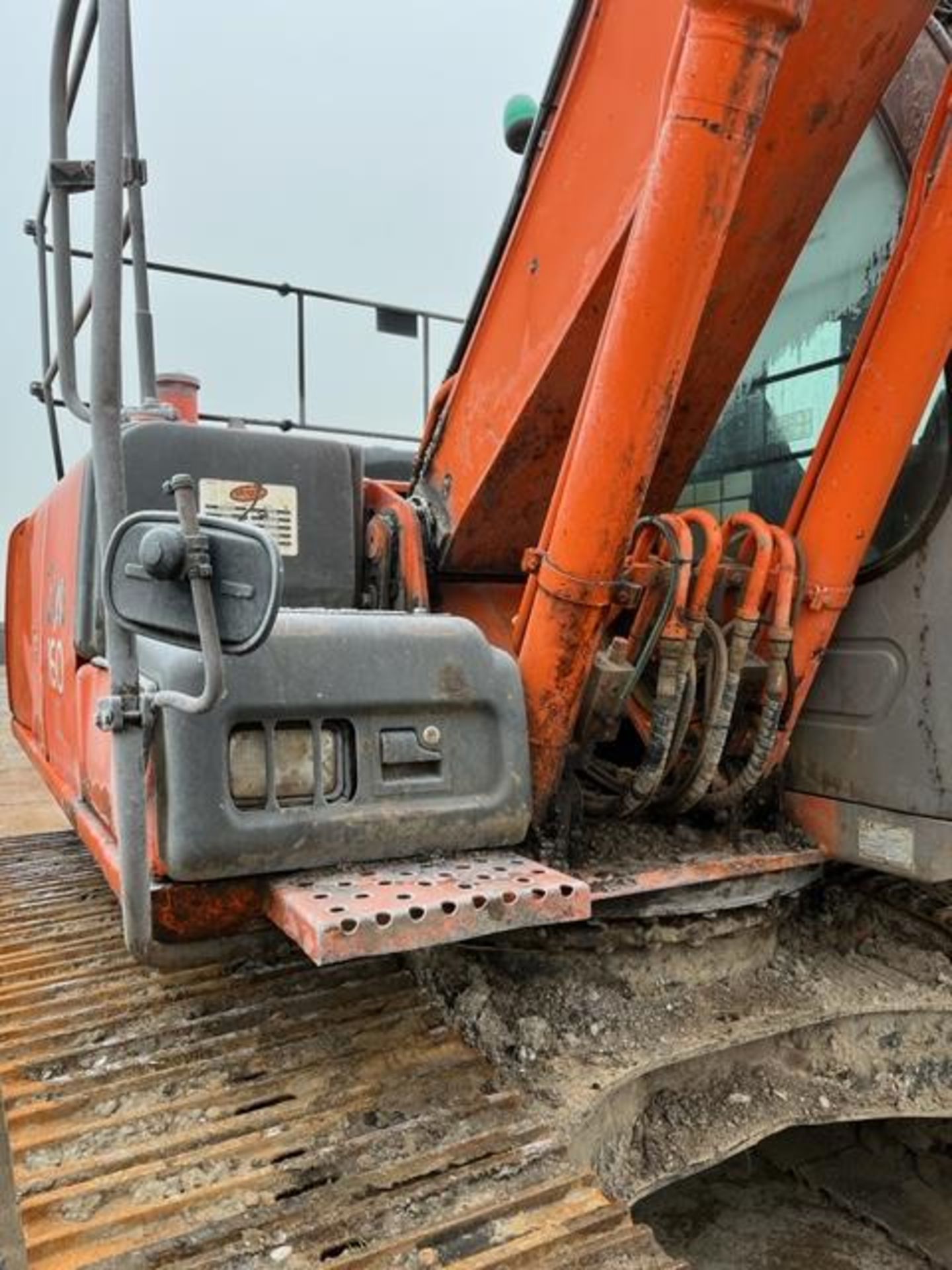 2004 HITACHI ZAXIS 160 DIGGER - Image 5 of 8