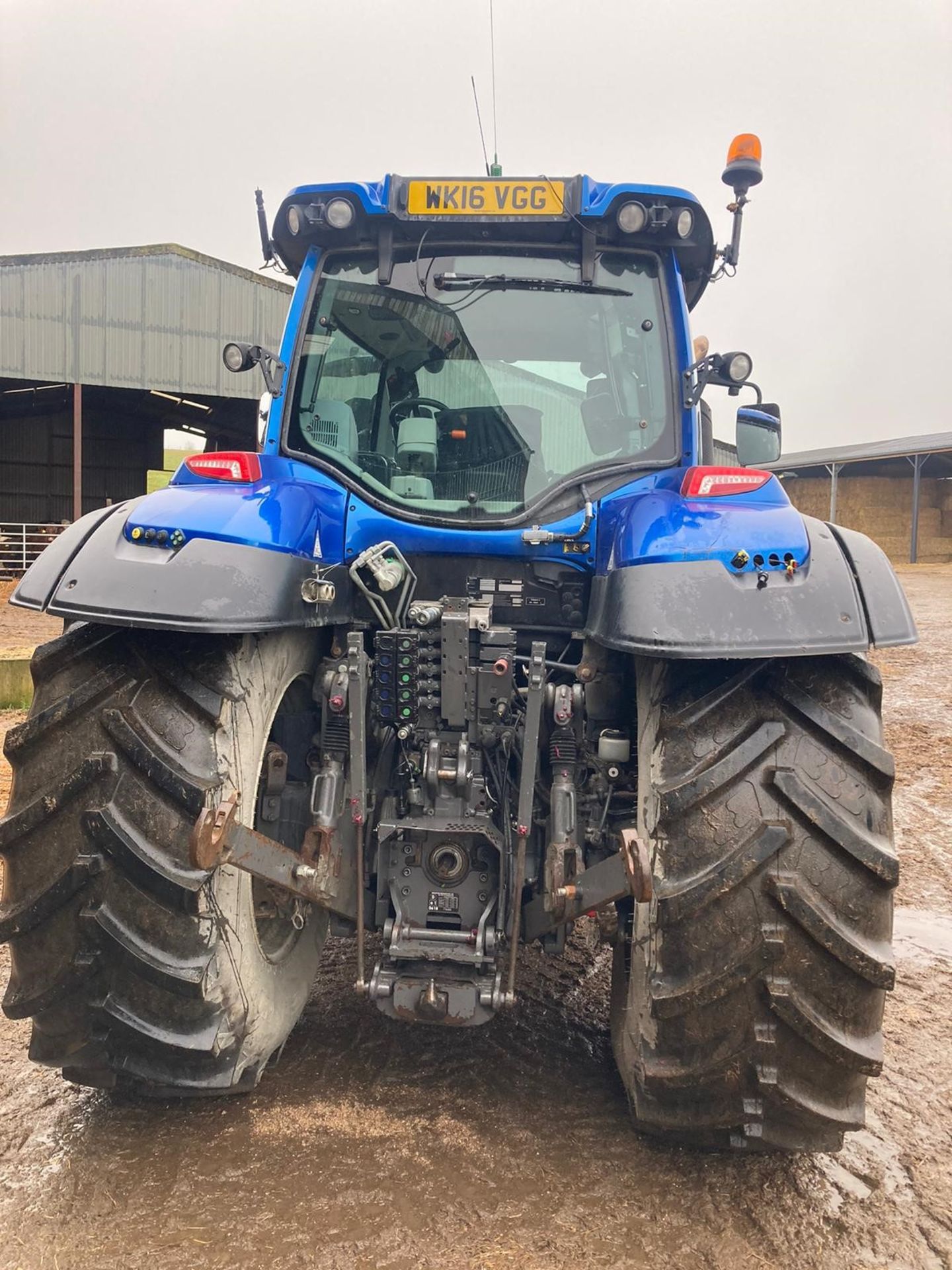 VALTRA 4WD TRACTOR - Image 6 of 15