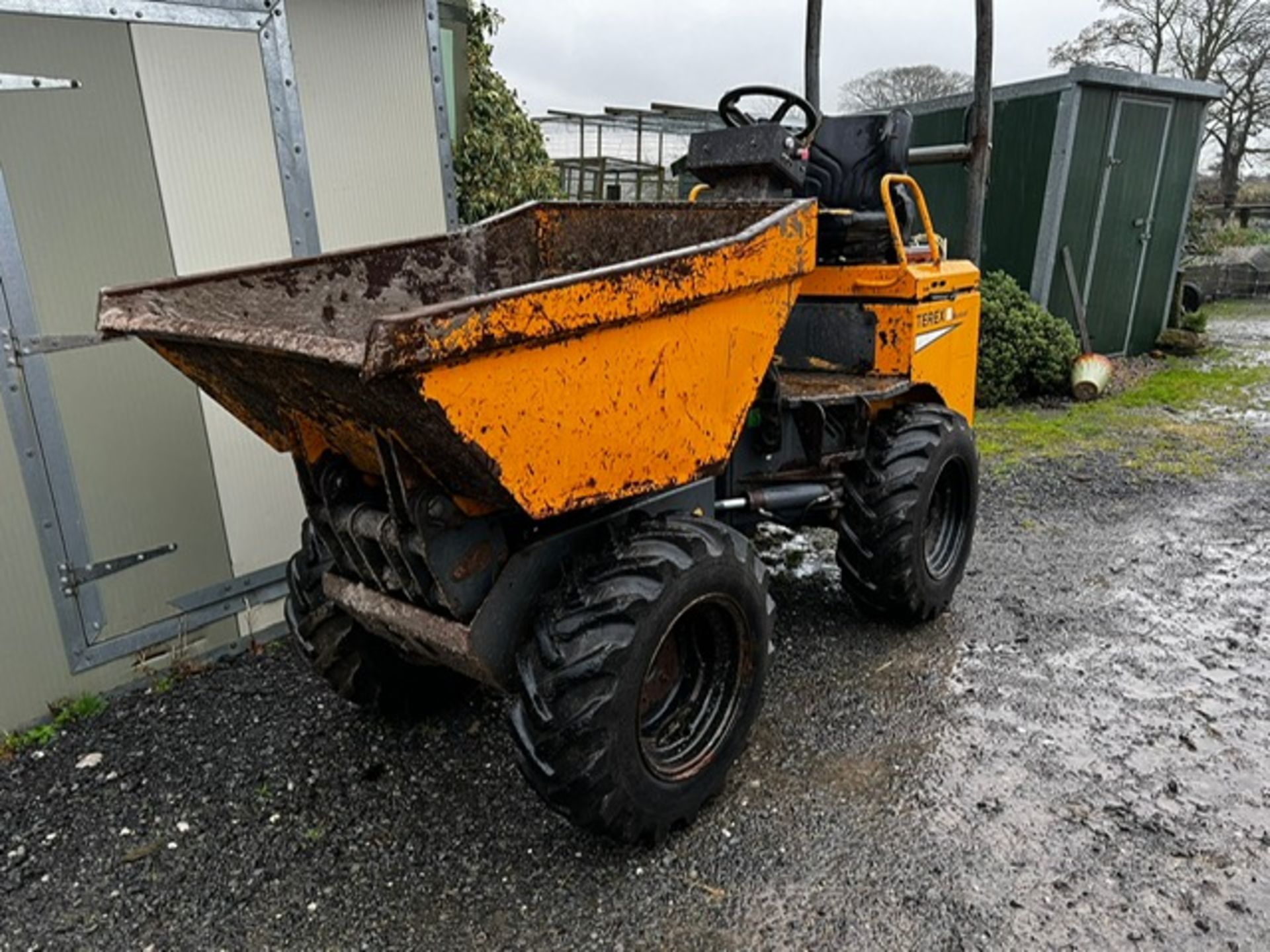 TEREX 1 TON HIGH LIFT DUMPER