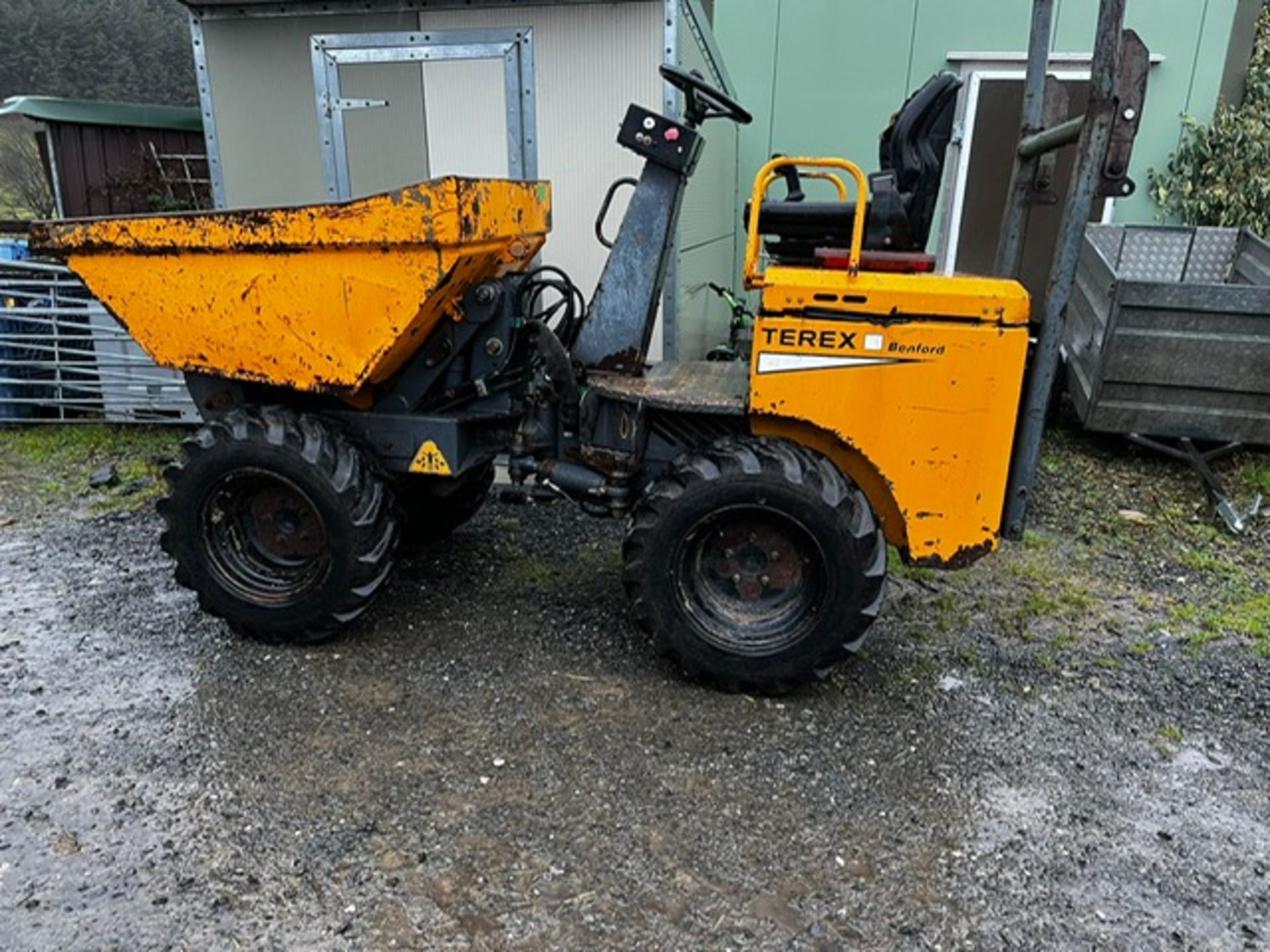 TEREX 1 TON HIGH LIFT DUMPER - Image 7 of 7