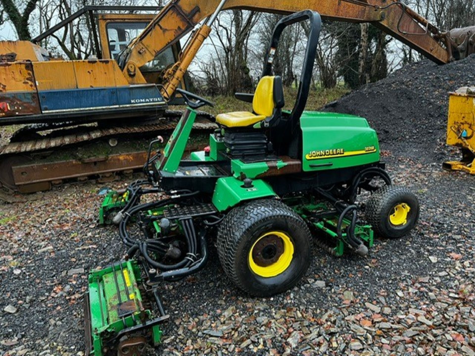 JOHN DEERE 3235 B MOWER