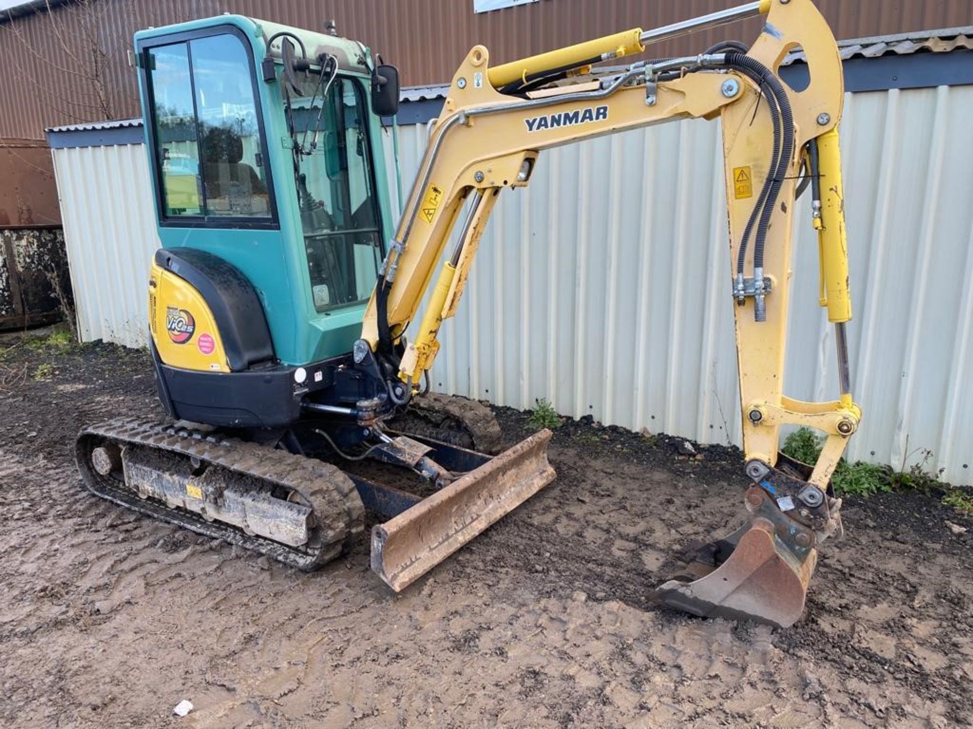 2015 YANMAR V1025-4 MINI EXCAVATOR - Image 11 of 19