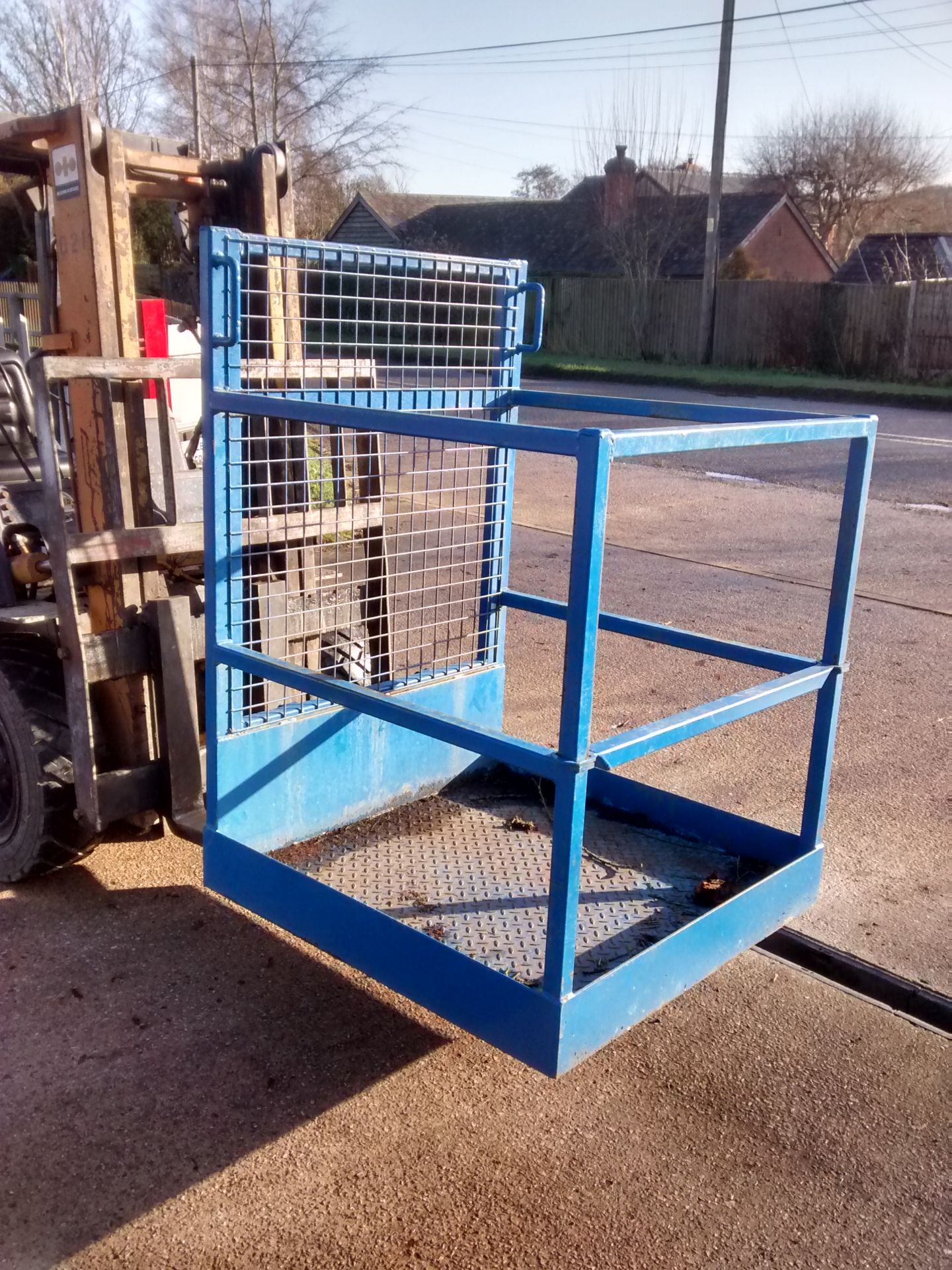 AVANT - HEAVY DUTY MAN BASKET (AS NEW)