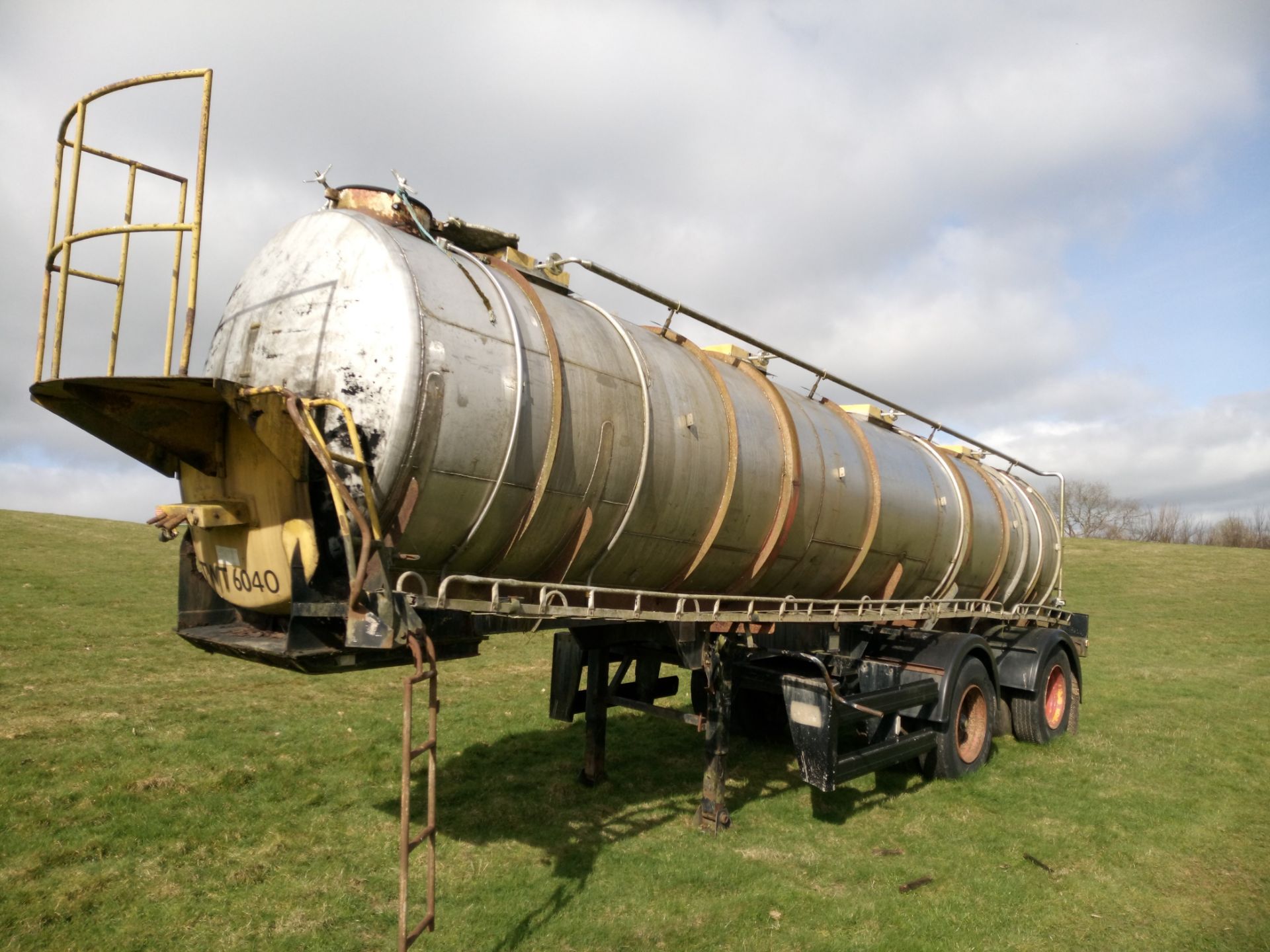 20,000L STAINLESS STEEL TANKER - Image 2 of 3