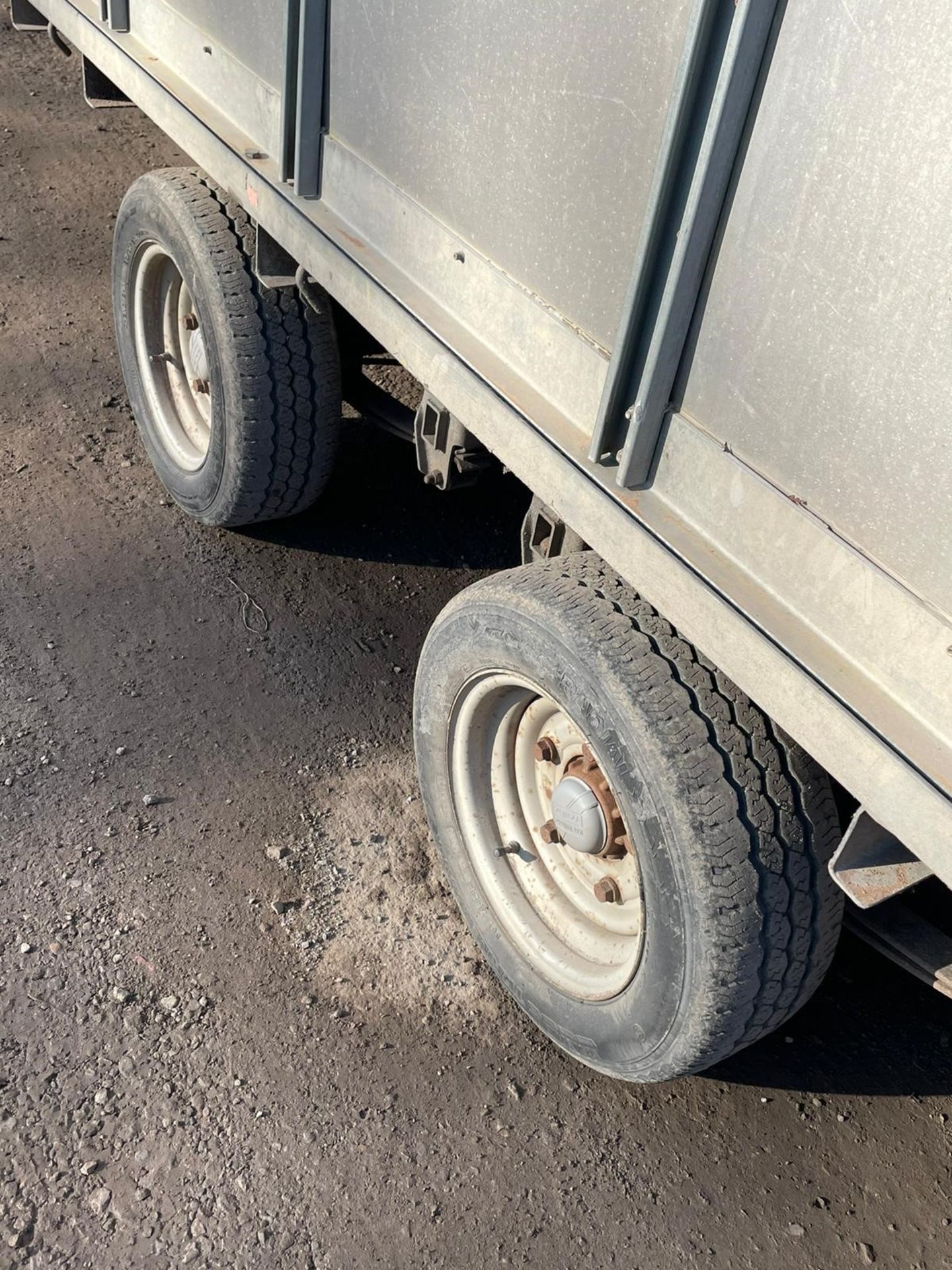 IFOR WILLIAMS LIVESTOCK TRAILER - Image 5 of 6