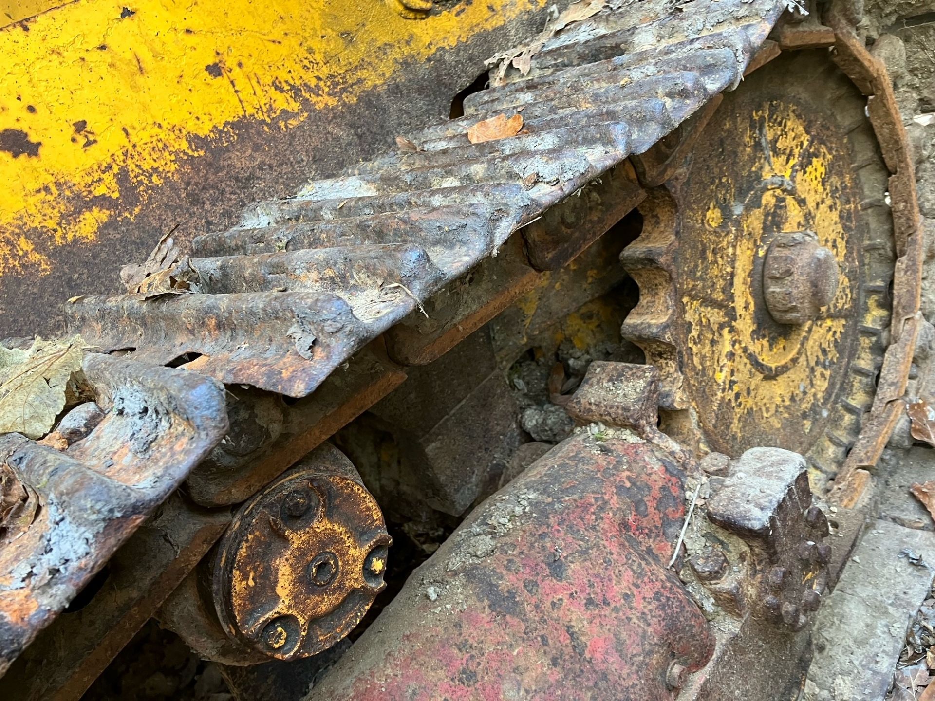 MASSEY MF200 TRACKED SHOVEL - Image 3 of 3