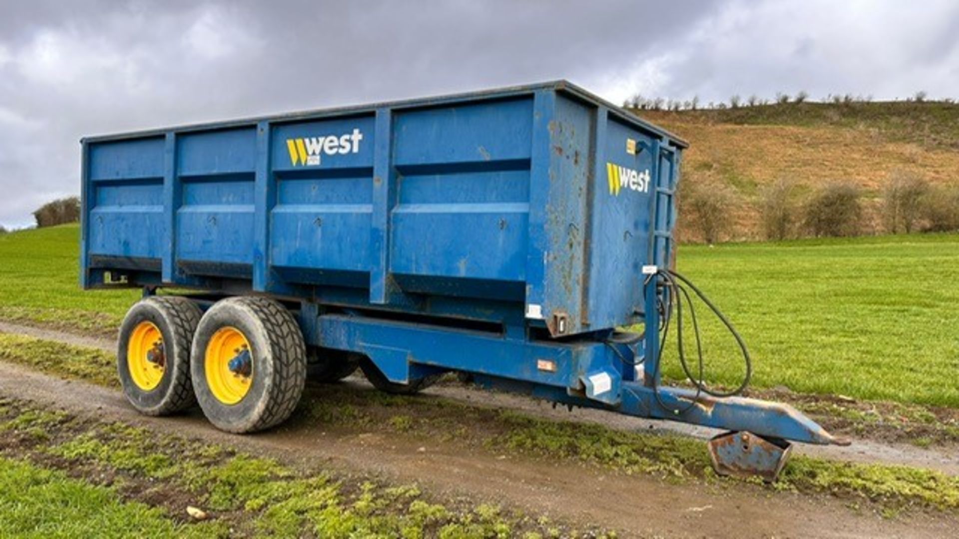 HARRY WEST 10 TON GRAIN TRAILER