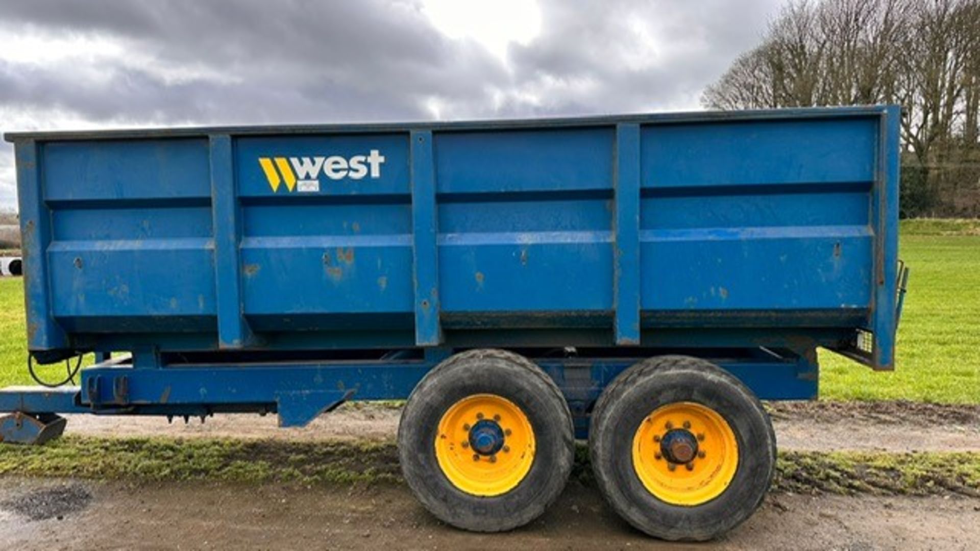 HARRY WEST 10 TON GRAIN TRAILER - Image 6 of 14