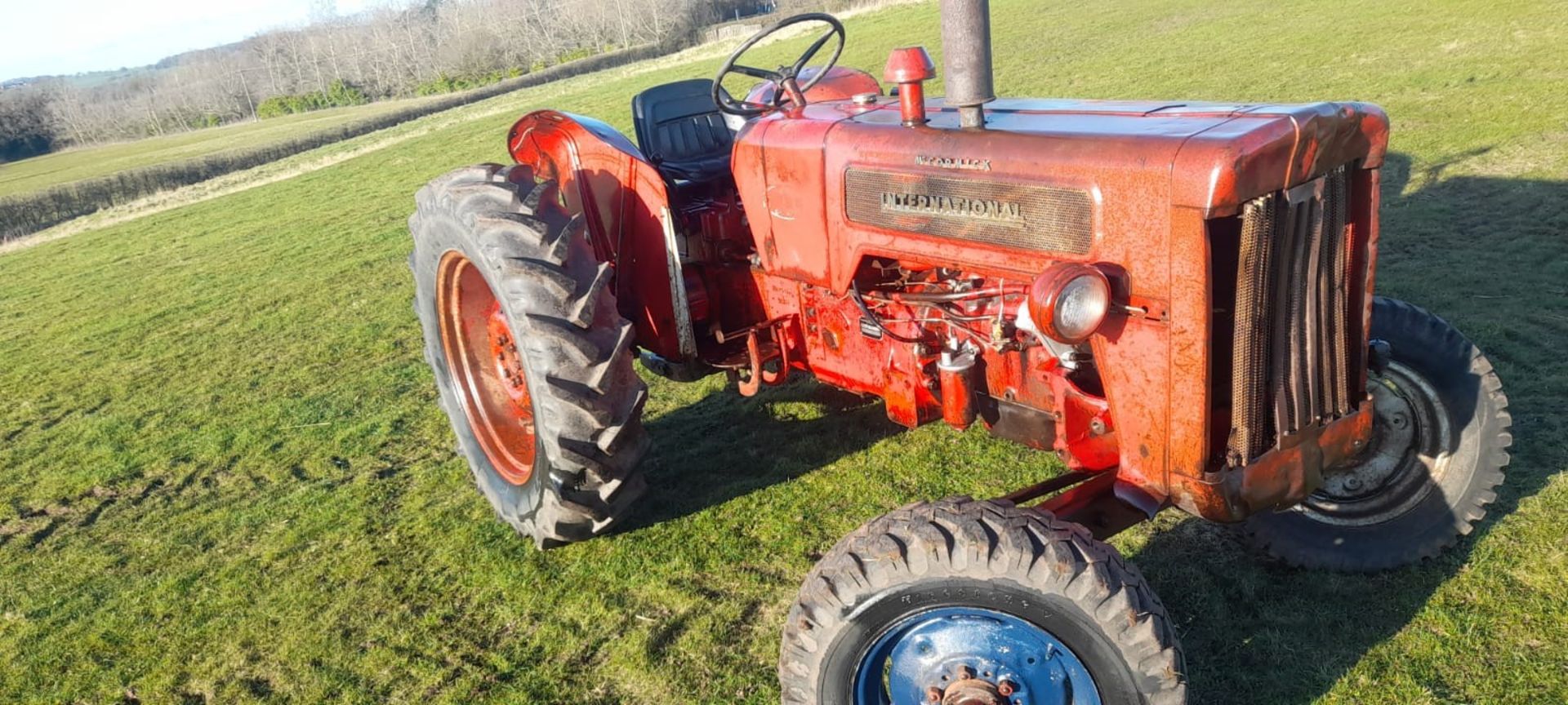 INTERNATIONAL 414 TRACTOR