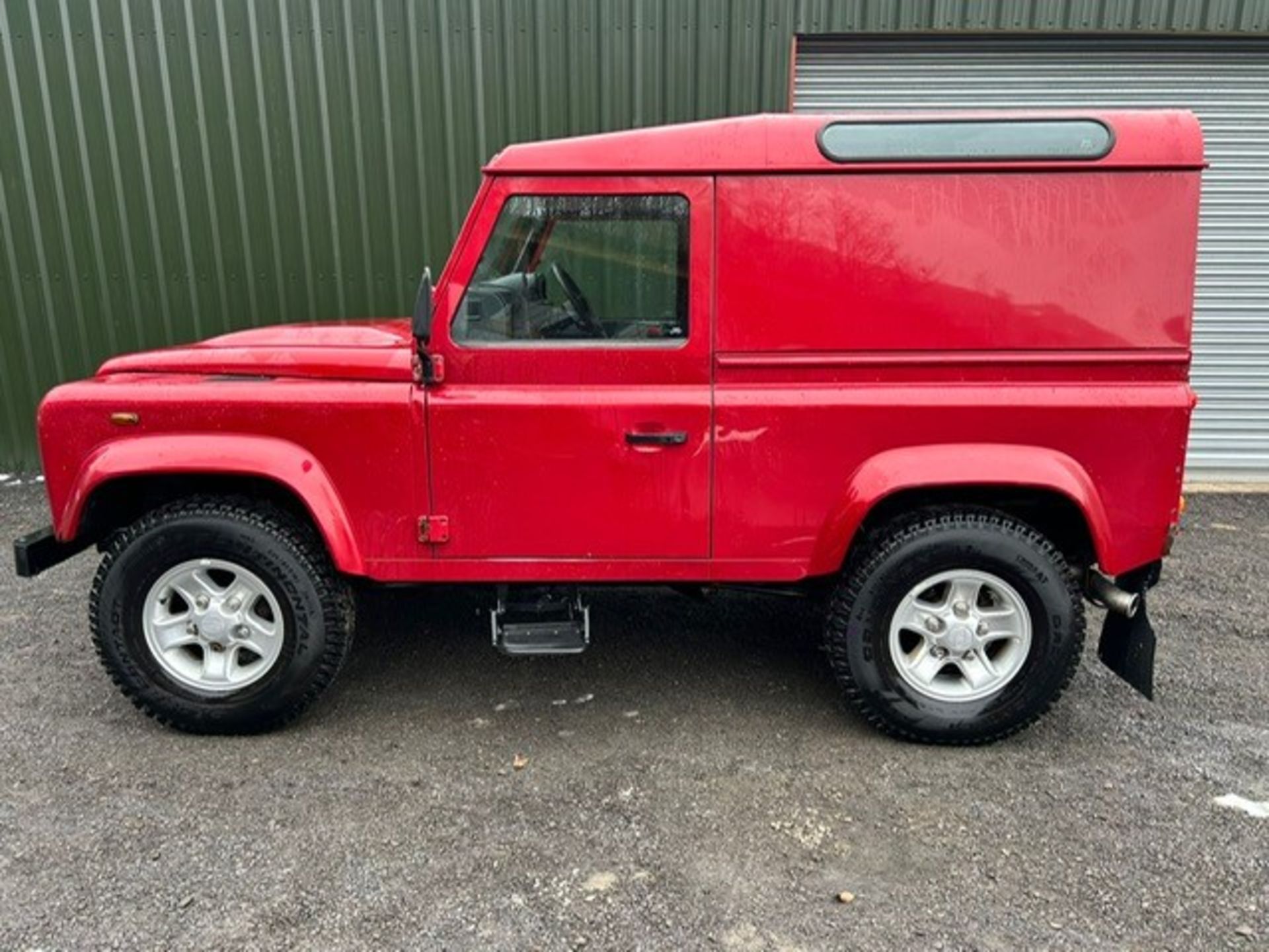 2014 LANDROVER DEFENDER 90 - Image 2 of 18