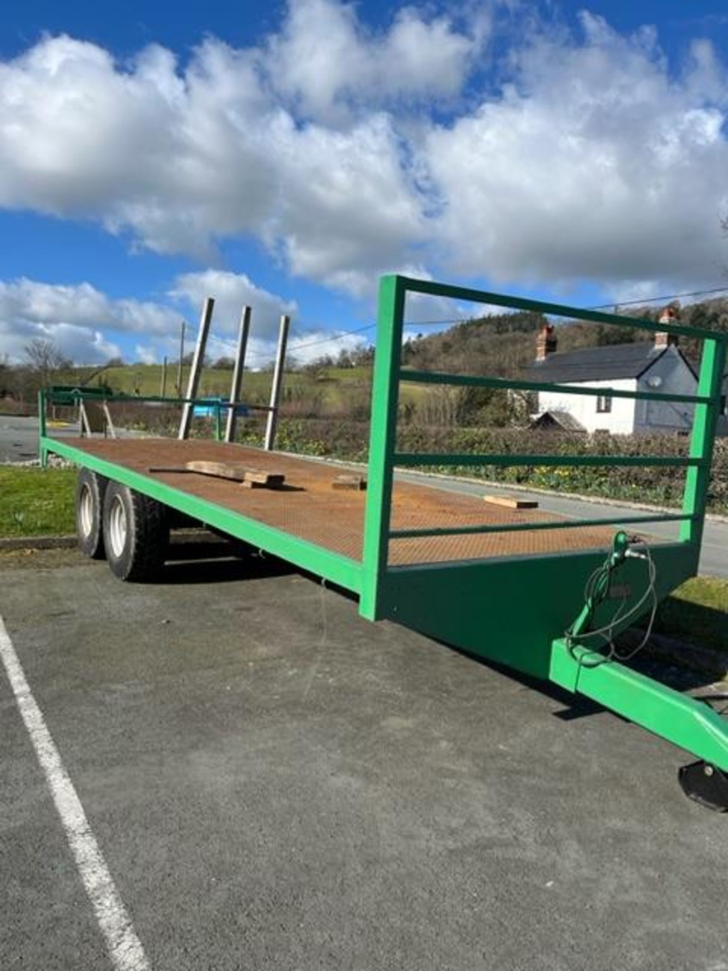 FRAZER BALE TRAILER, 25FT,SUPER SINGLES - Image 2 of 3