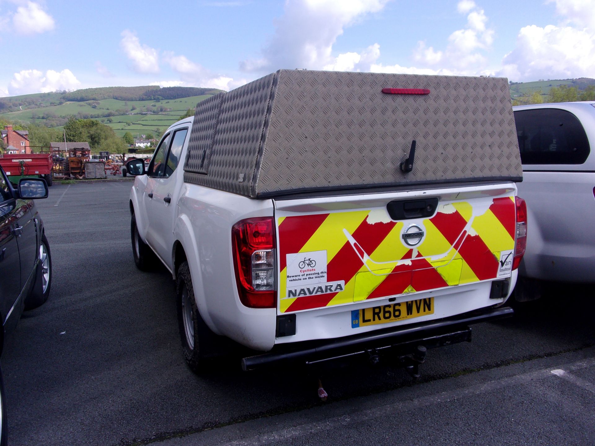 NISSAN NAVARA PICKUP - Image 3 of 4