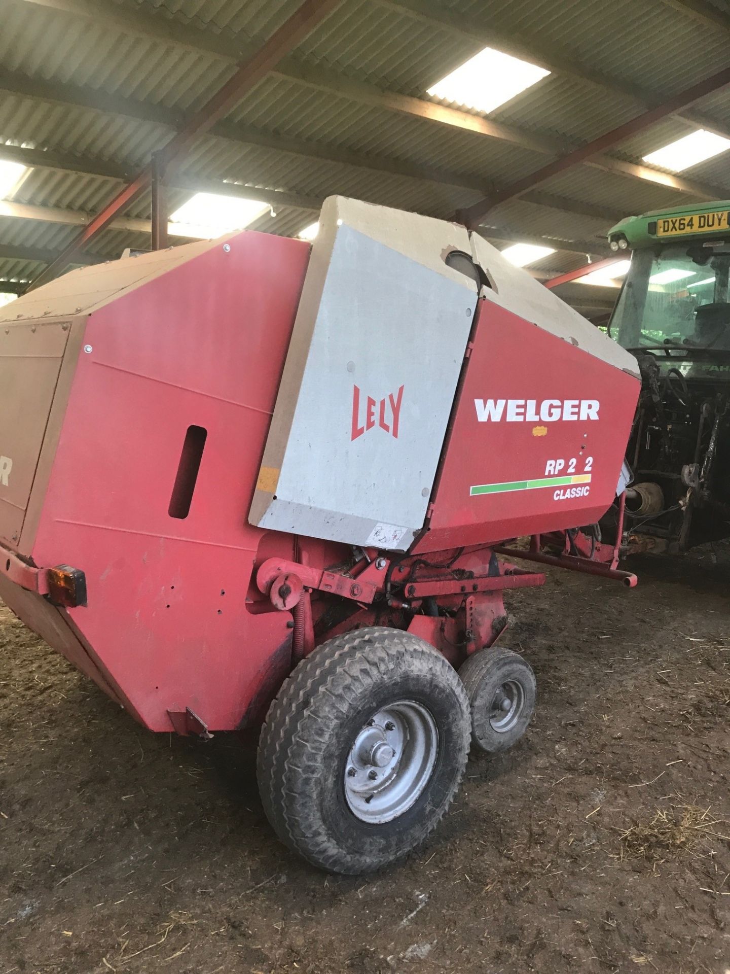 2004 WELGER 202 CLASSIC ROUND BALER - Image 2 of 10