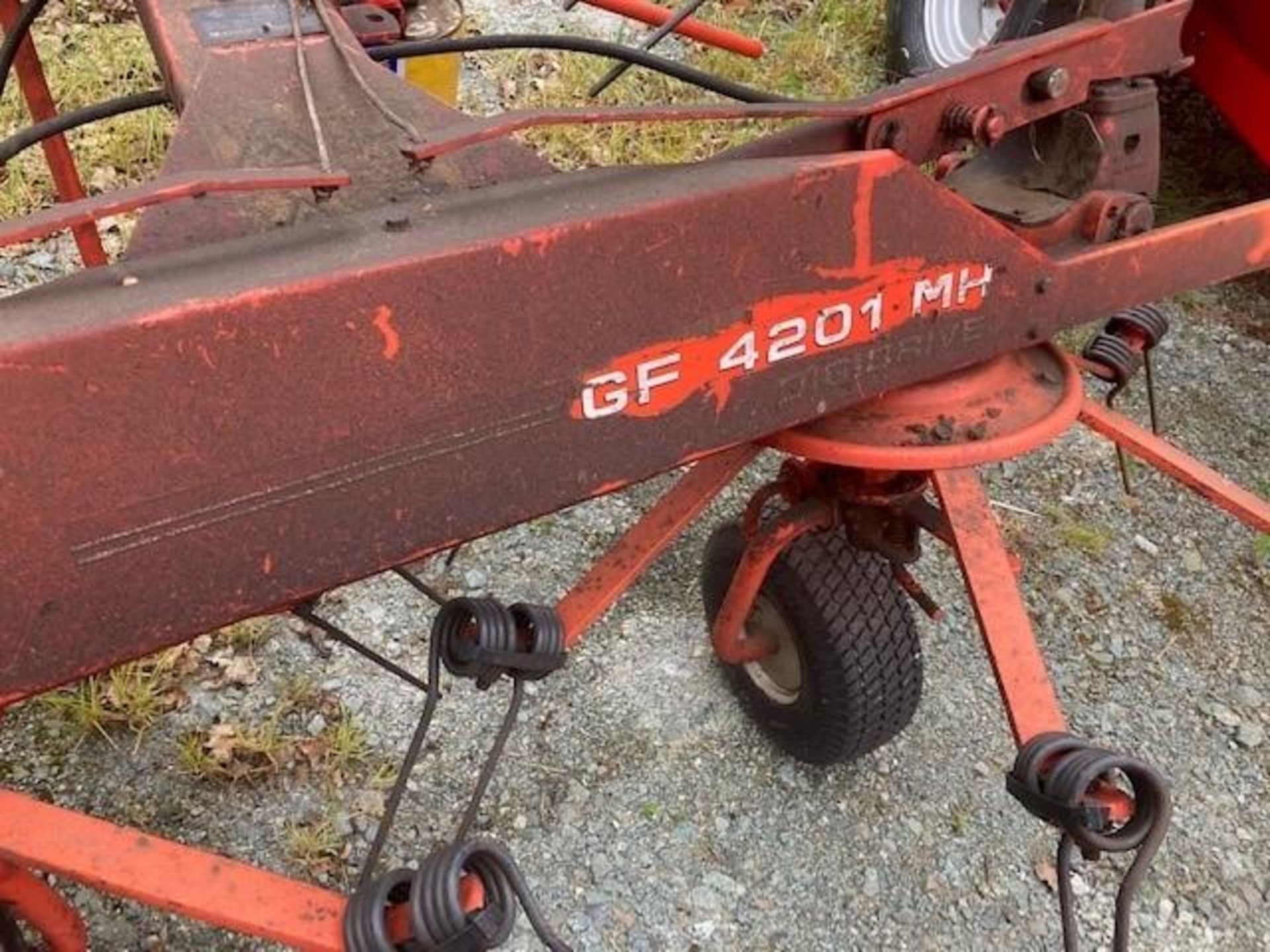 KUHN GF 4201 MH 4 ROTA TEDDER - Image 3 of 3