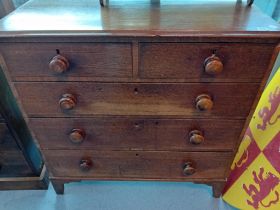 EARLY 19TH CENTURY OAK CHEST OF DRAWERS