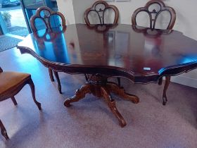 REPRODUCTION ITALIAN DINING TABLE