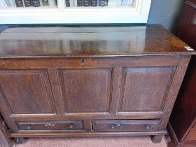 LARGE 18TH CENTURY COFFER CHEST