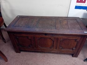 EARLY 18th CENTURY PANELLED CHEST